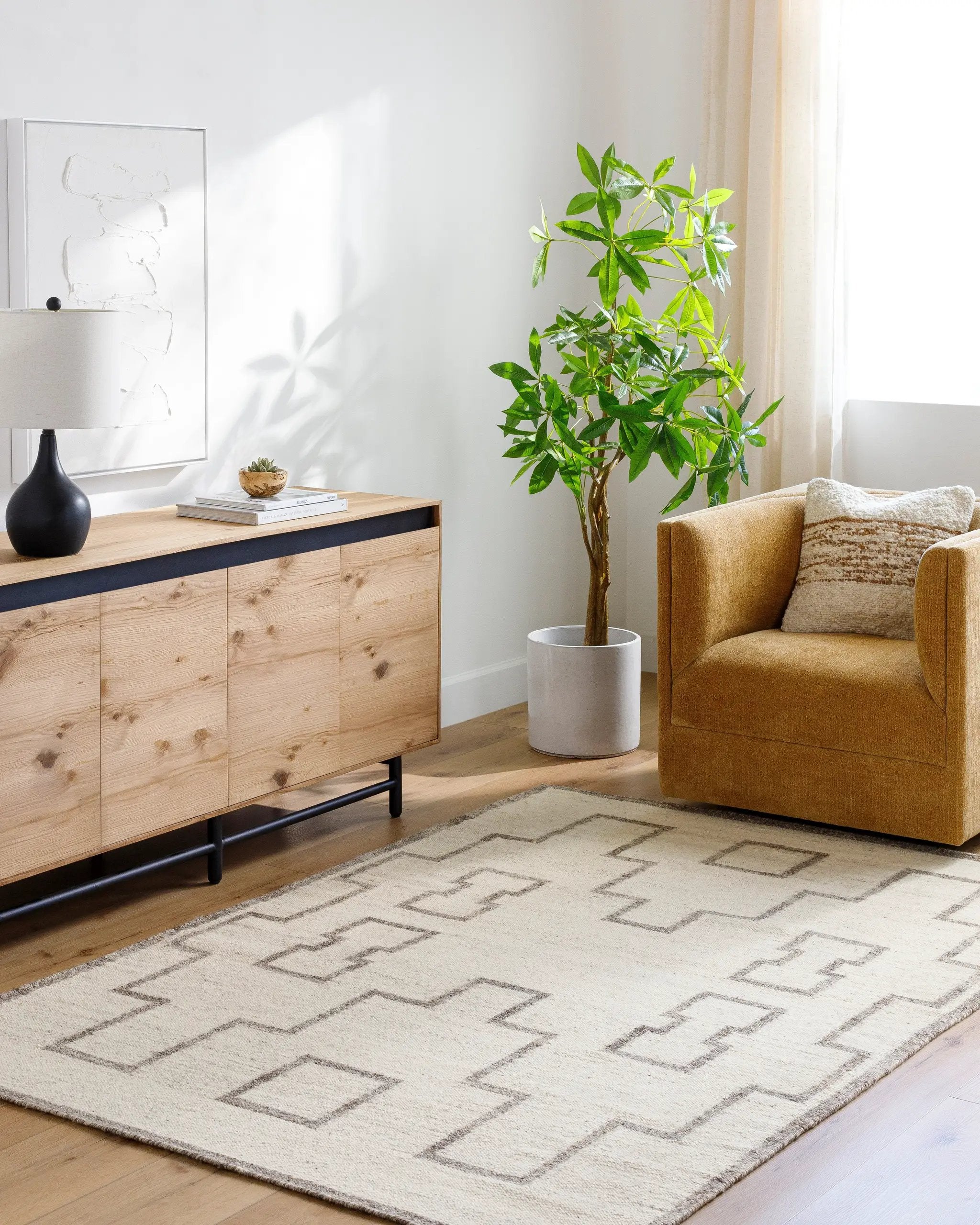 Lanesra LAR-2301 Ivory Area Rug by LIVABLISS