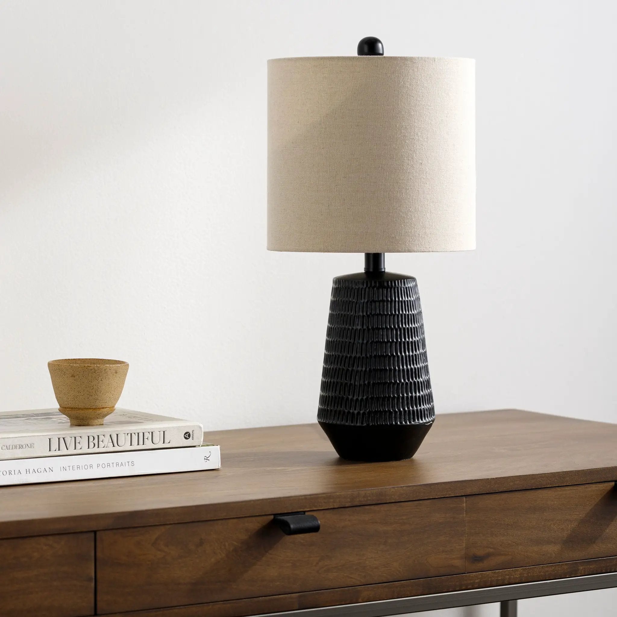 Leipzig LPZ-002 Accent Table Lamp by LIVABLISS