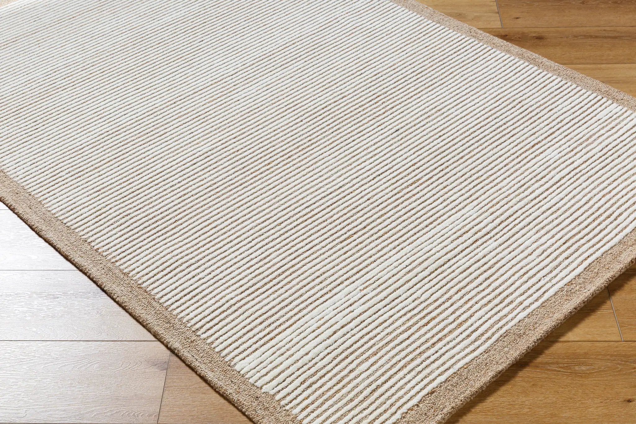 Las Palmas LSS-2300 Beige Area Rug by LIVABLISS