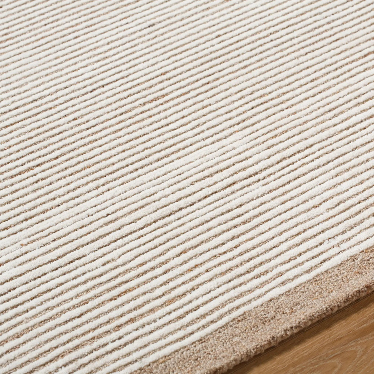 Las Palmas LSS-2300 Beige Area Rug by LIVABLISS