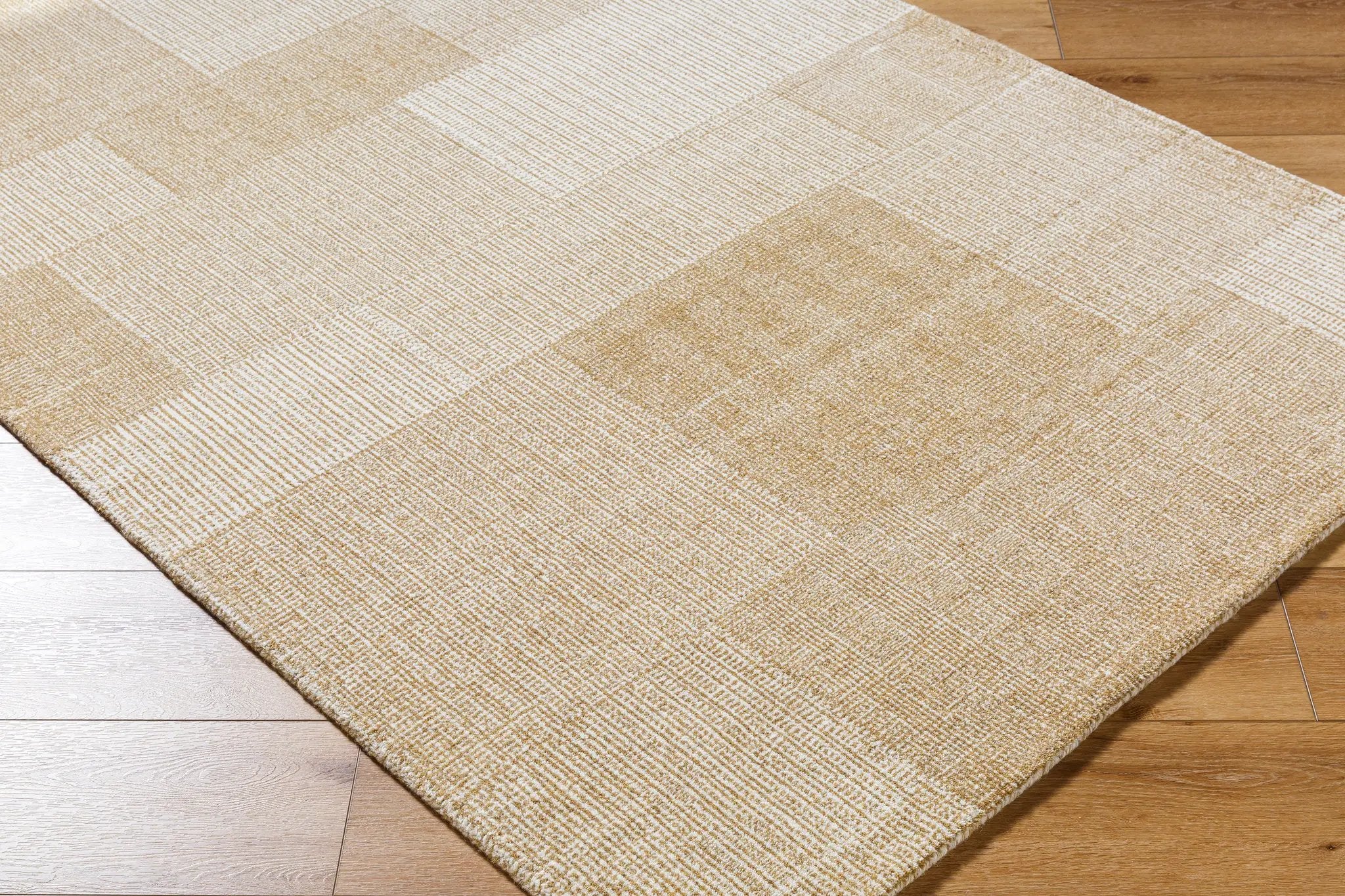 Las Palmas LSS-2302 Beige Area Rug by LIVABLISS