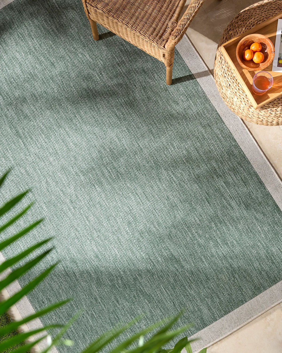 LIVABLISS Miami Beach MBH-2304 Medium-Green Area Rug