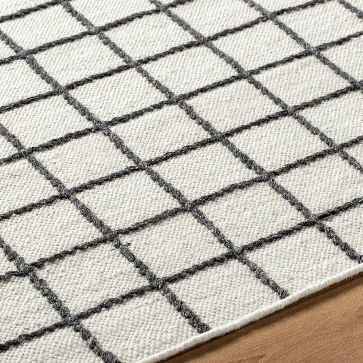 Marcela MCL-2302 Ivory Area Rug by LIVABLISS
