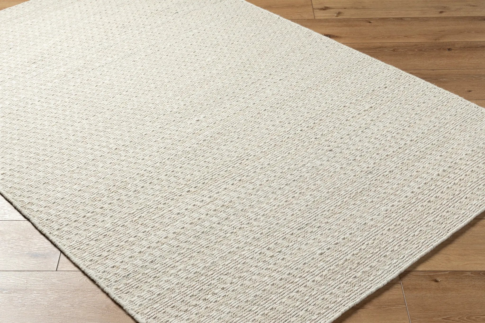 Mardin MDI-2357 Ivory Area Rug by LIVABLISS
