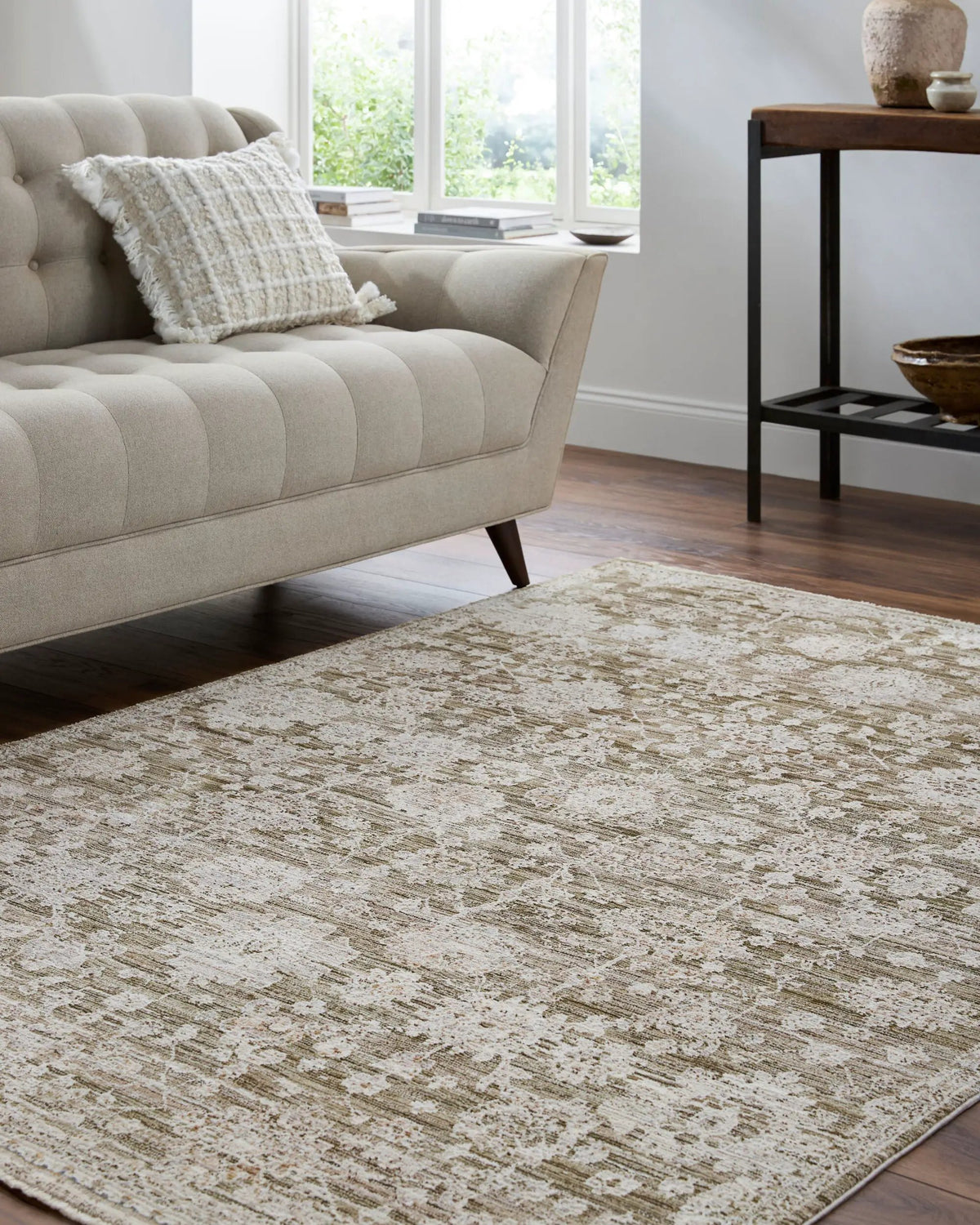 LIVABLISS Mansfield MFD-2307 Cream Area Rug