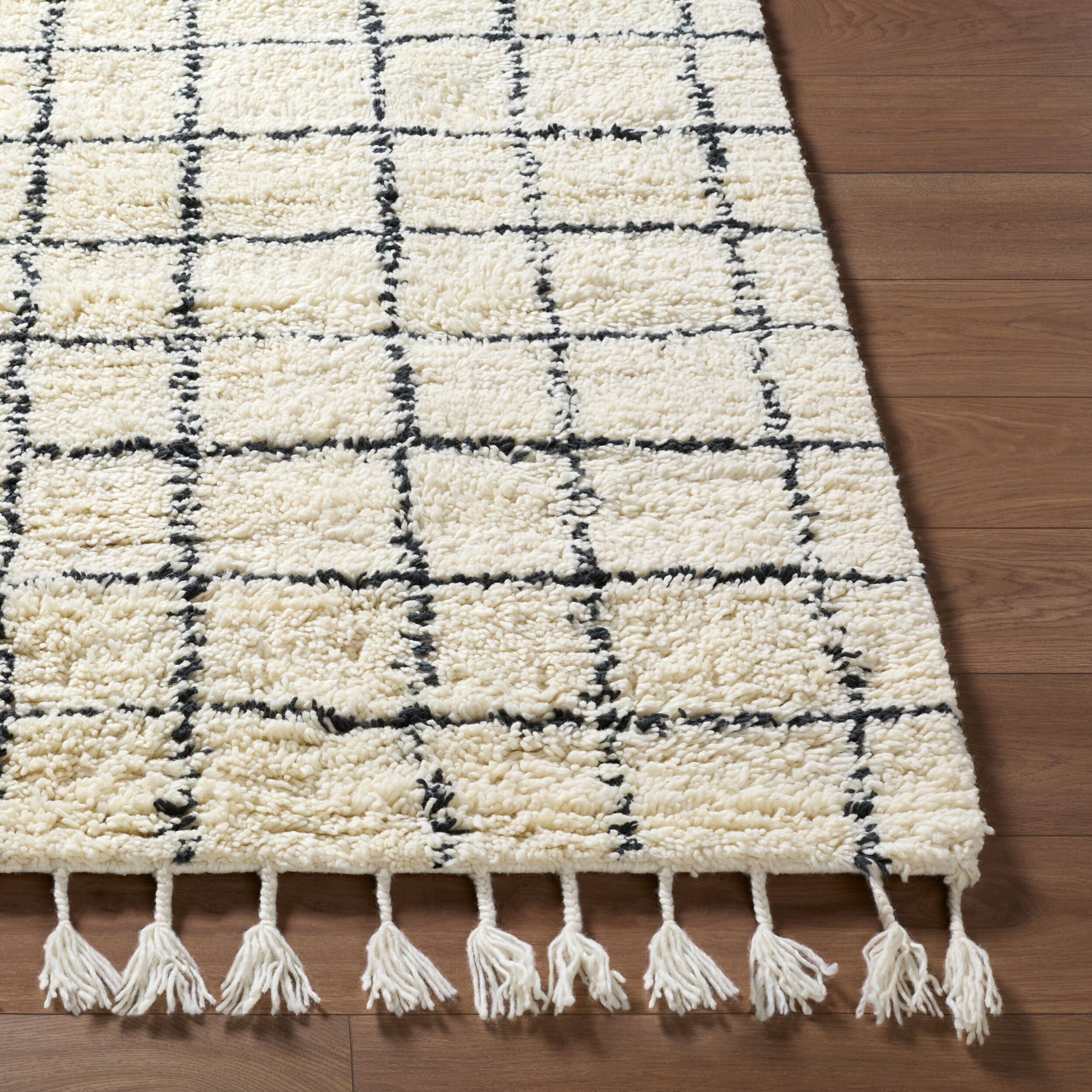 Surya Mirela MMI-2303 Ivory Area Rug by LIVABLISS