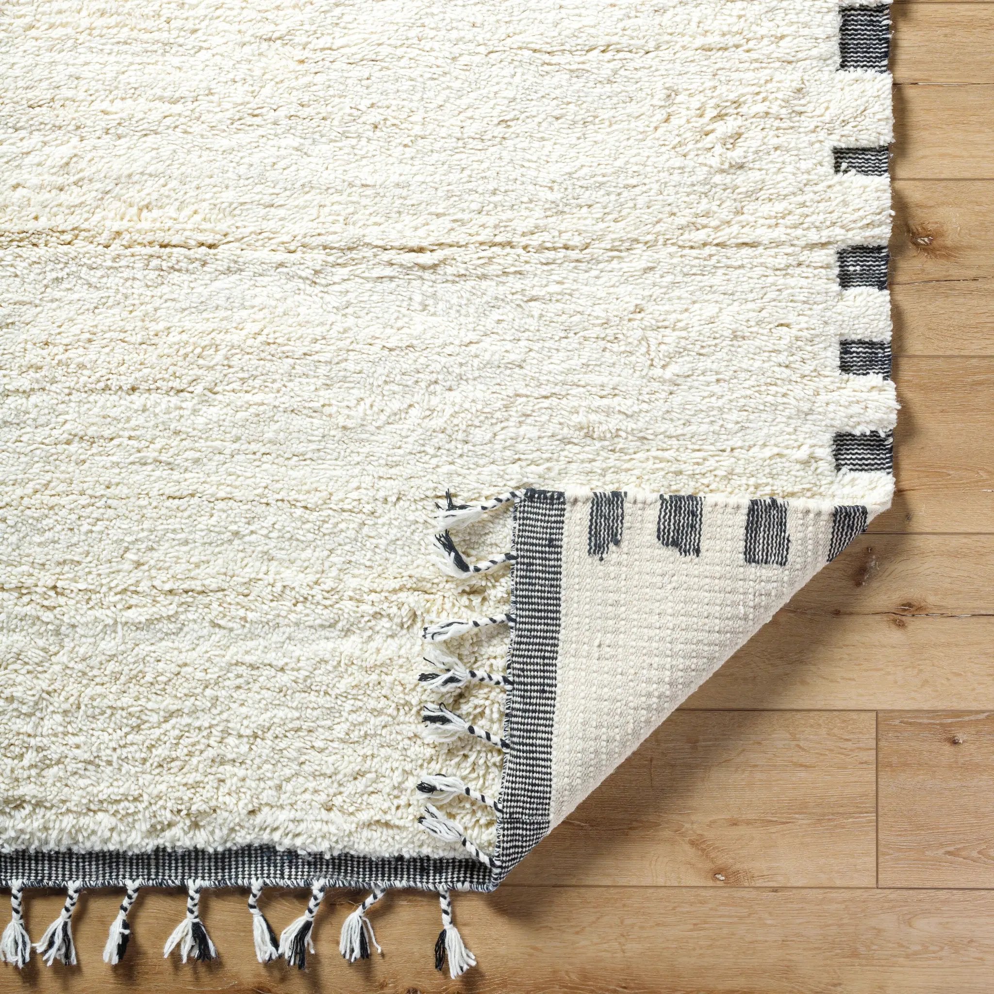 Mirela MMI-2304 Ivory Area Rug by LIVABLISS