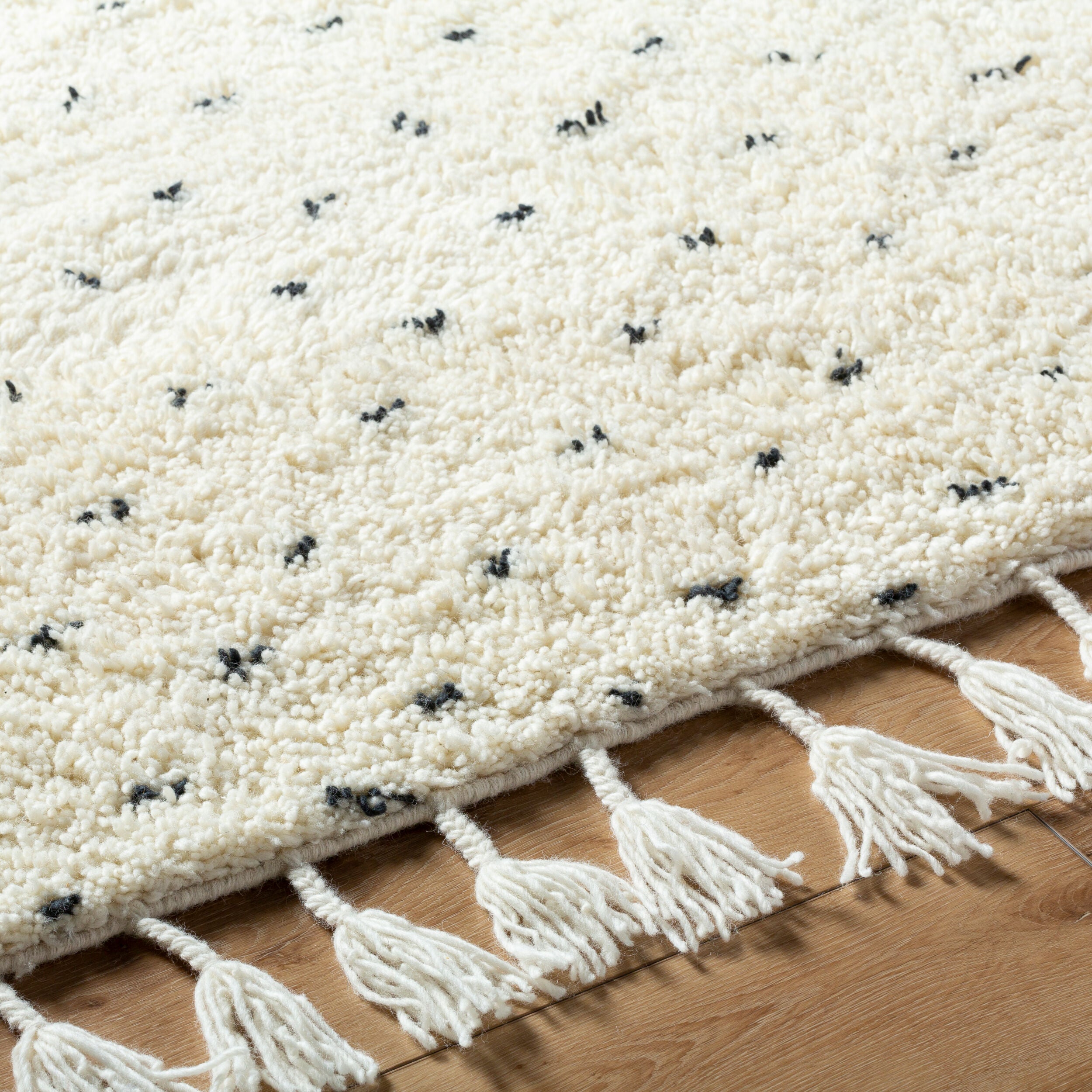 Surya Mirela MMI-2305 Ivory Area Rug by LIVABLISS