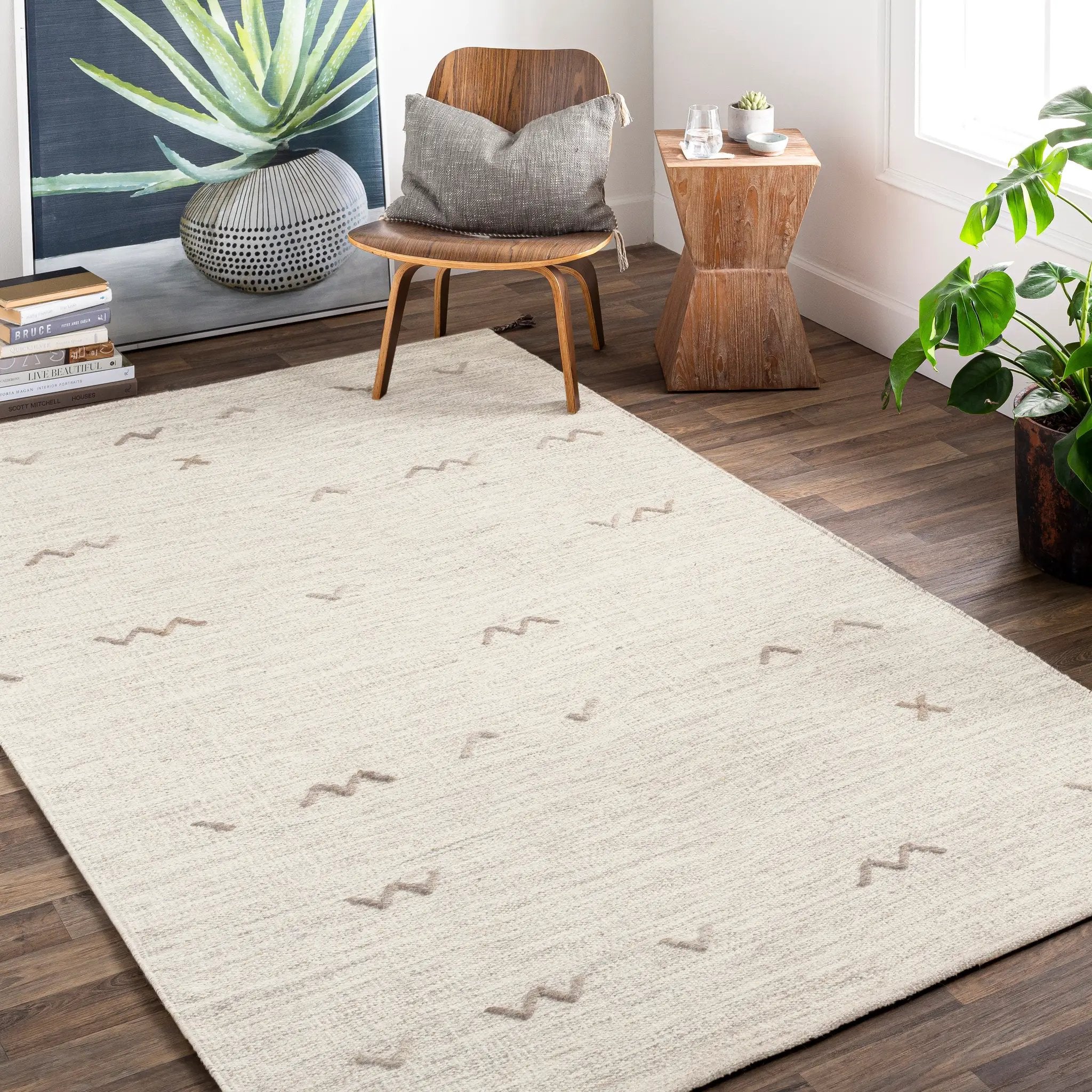 Montezuma MTZ-2004 Off-White Area Rug by LIVABLISS