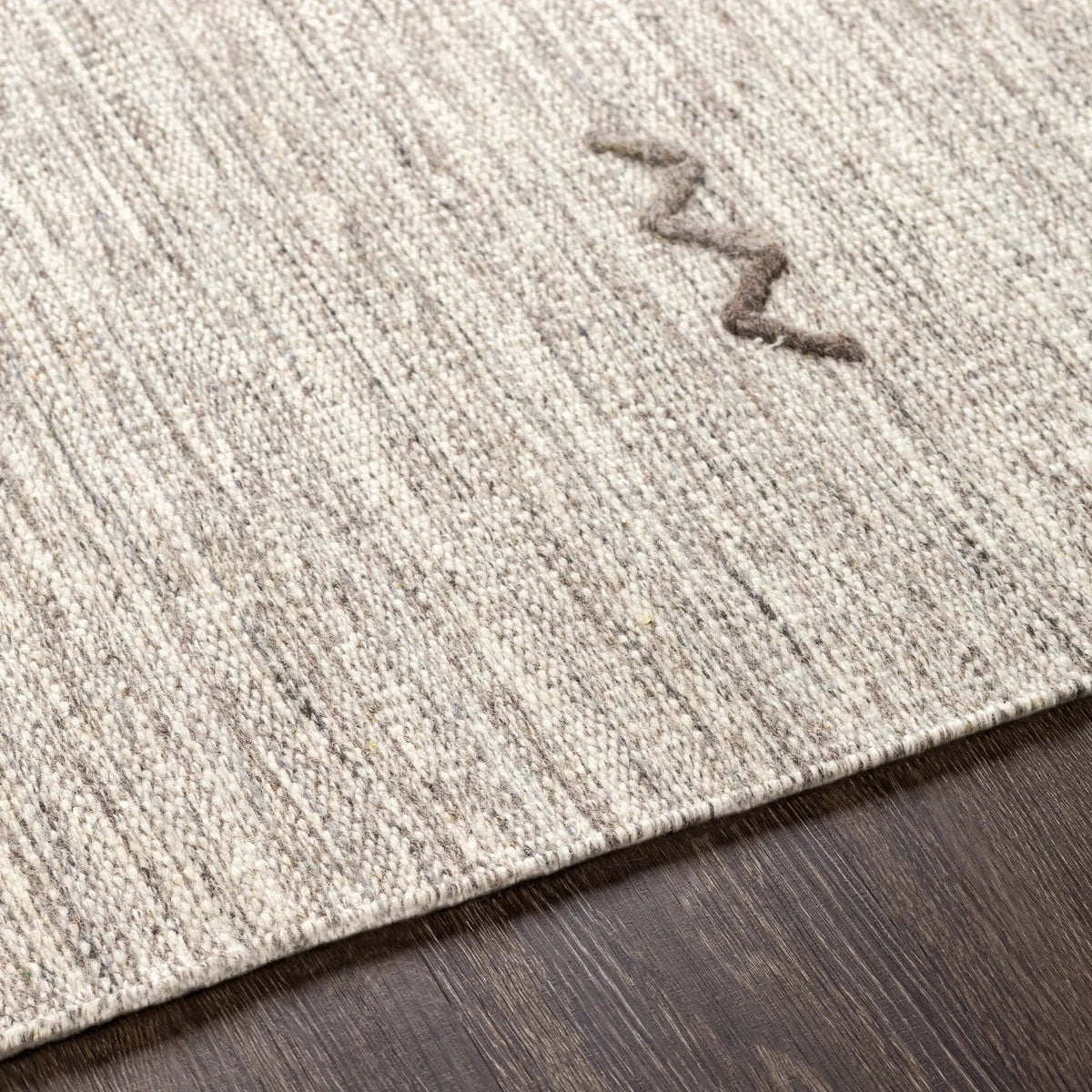 Montezuma MTZ-2004 Off-White Area Rug by LIVABLISS