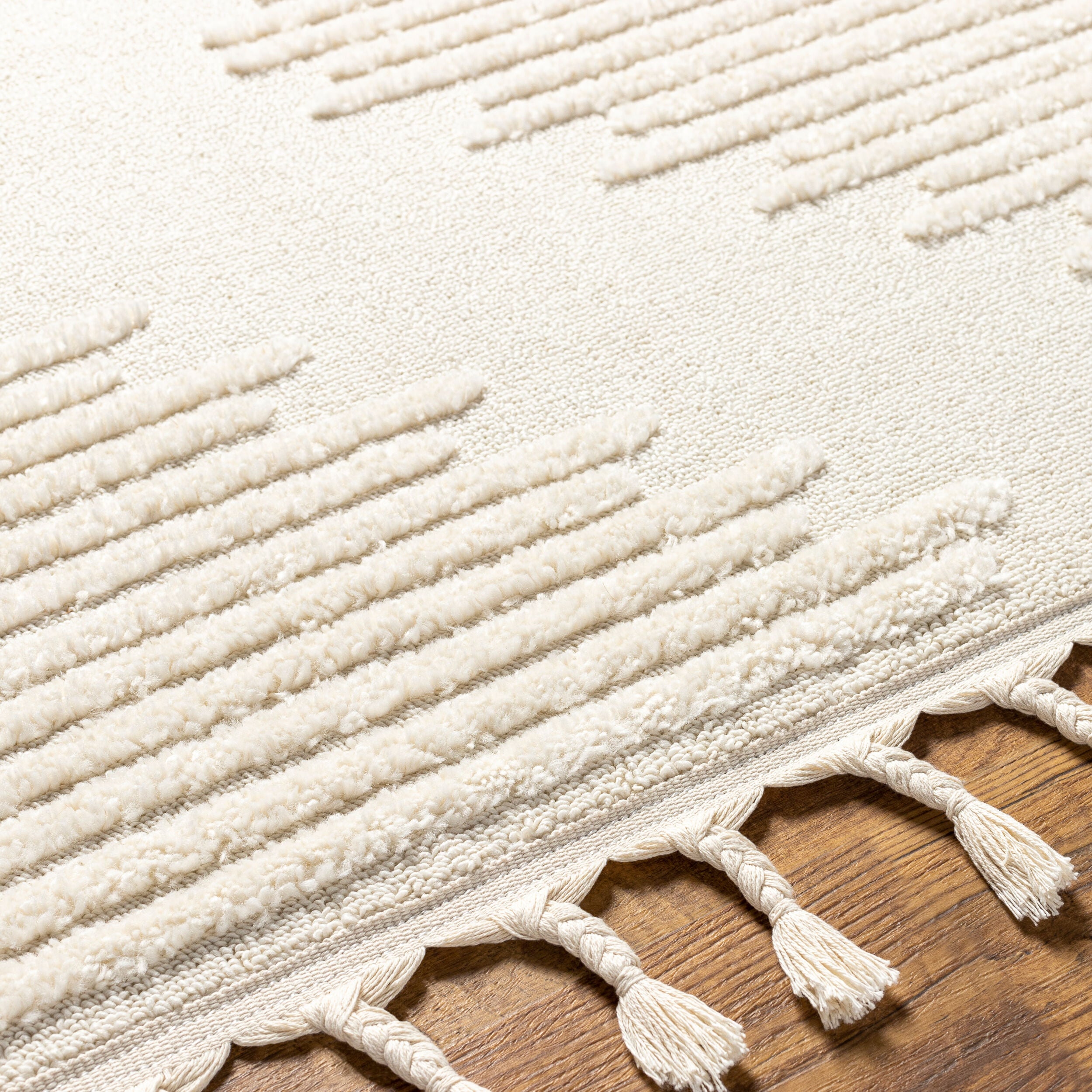 Surya Nora NOA-2304 Light Gray Area Rug by LIVABLISS