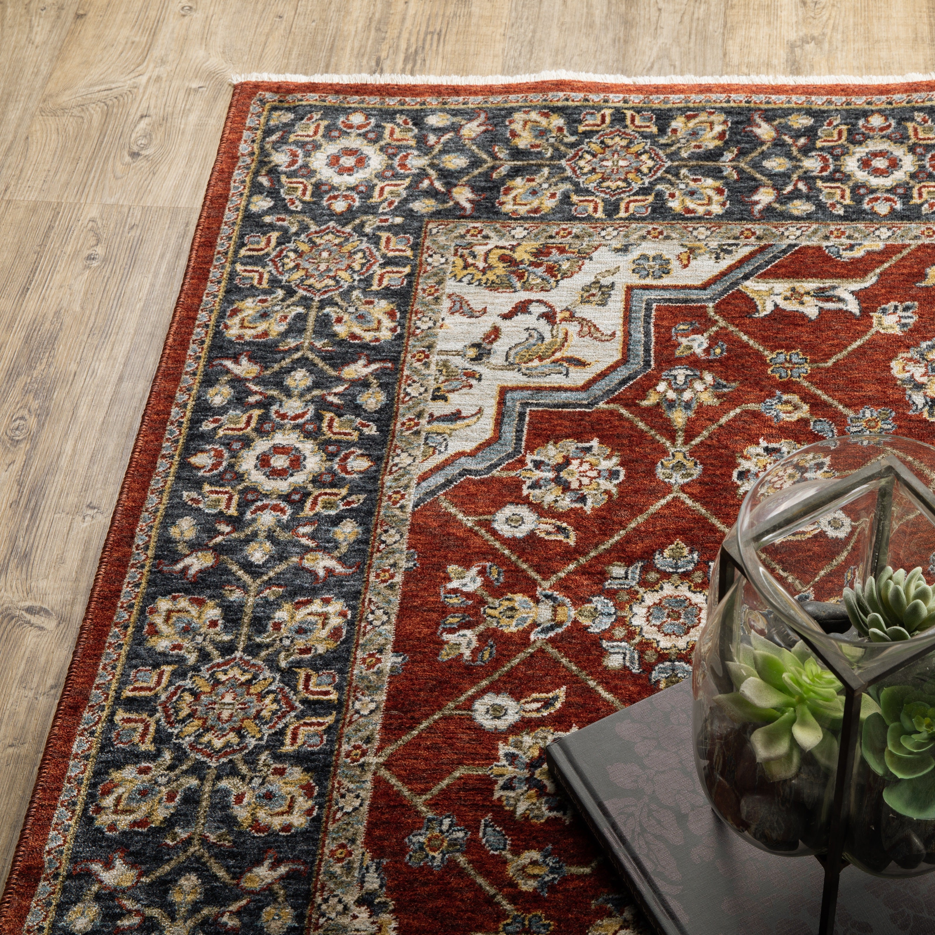 Aberdeen 4151R Red/ Blue Traditional Area Rug by Oriental Weavers