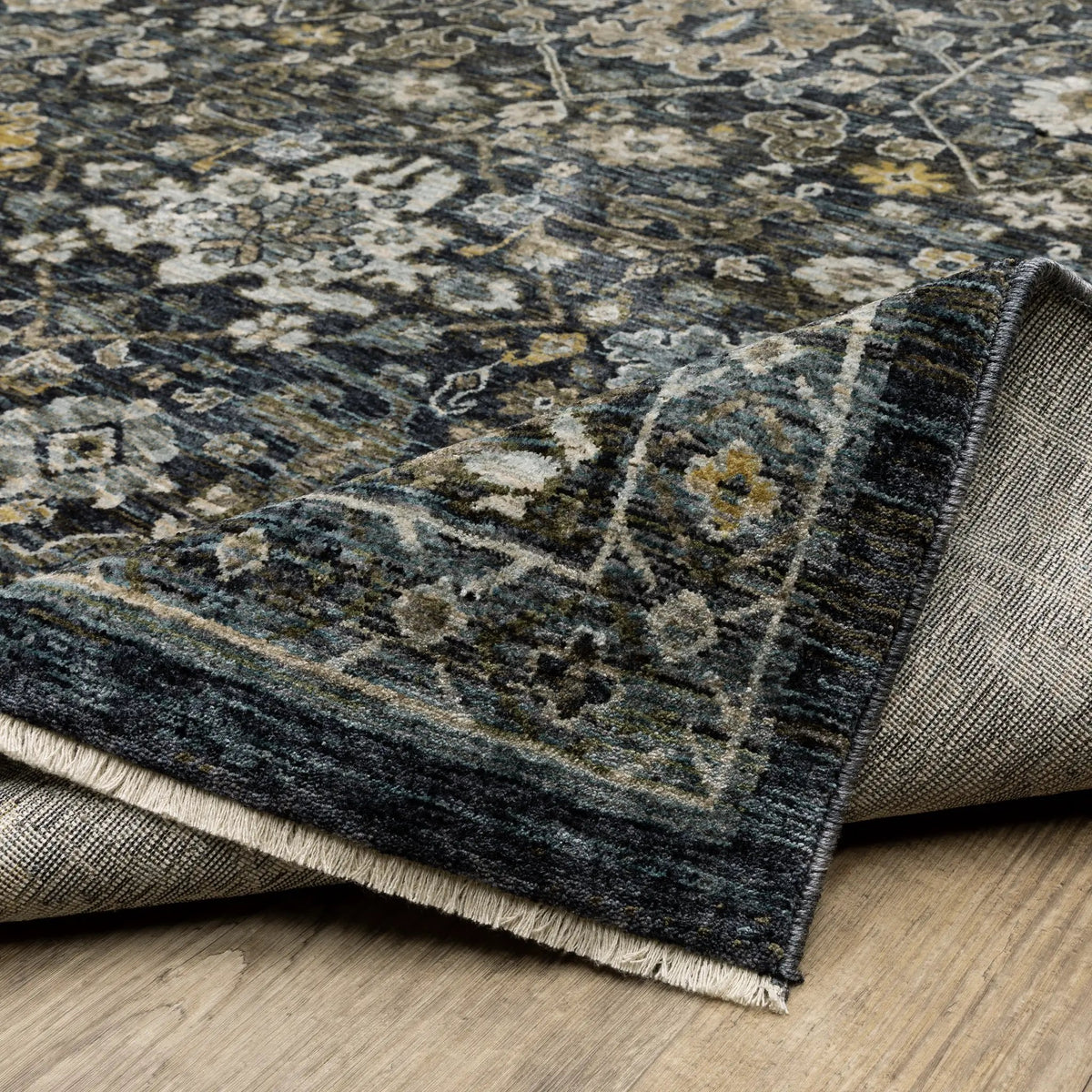 Aberdeen 533K1 Blue/ Light Blue Area Rug by Oriental Weavers