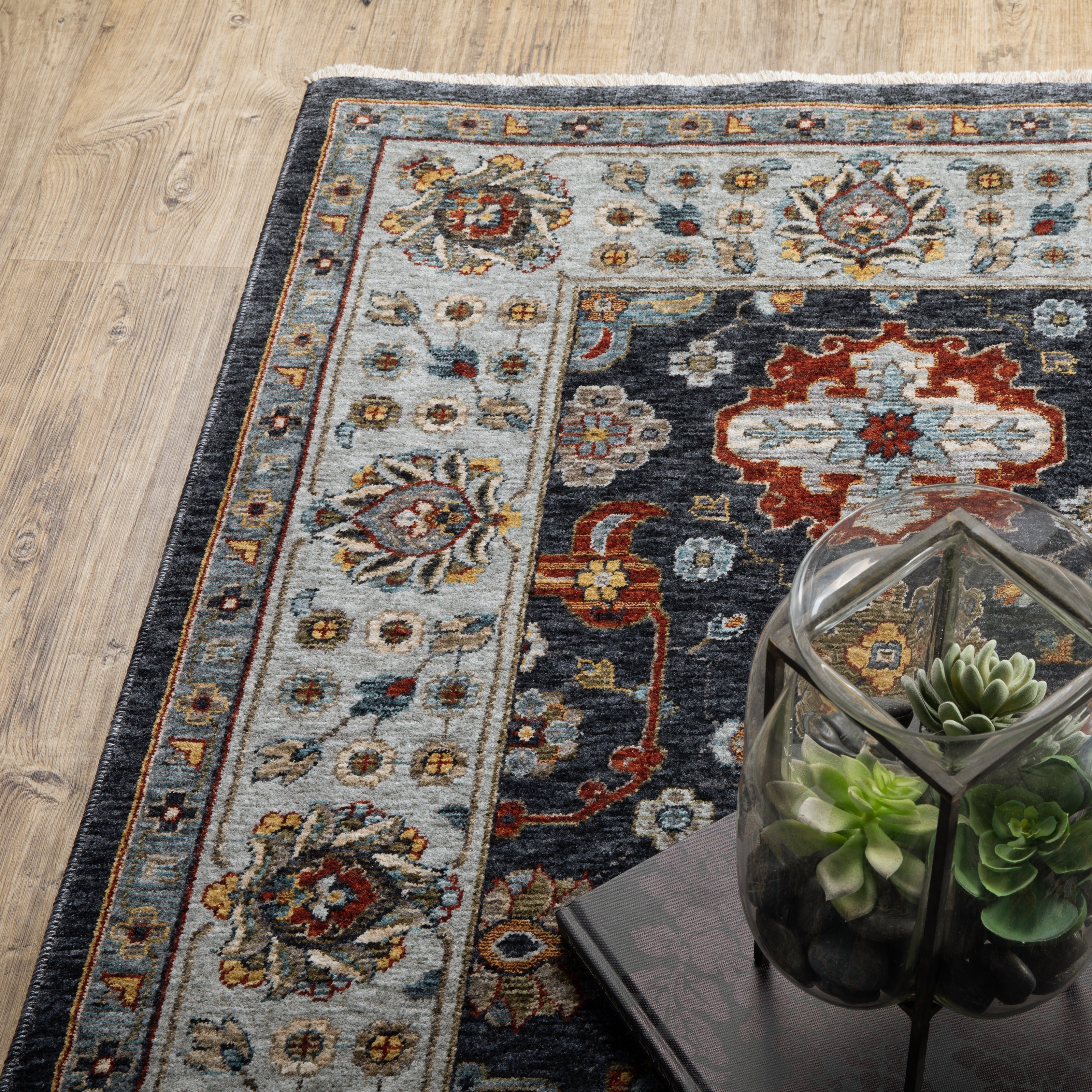 Aberdeen 561B1 Blue/ Multi Traditional Area Rug by Oriental Weavers