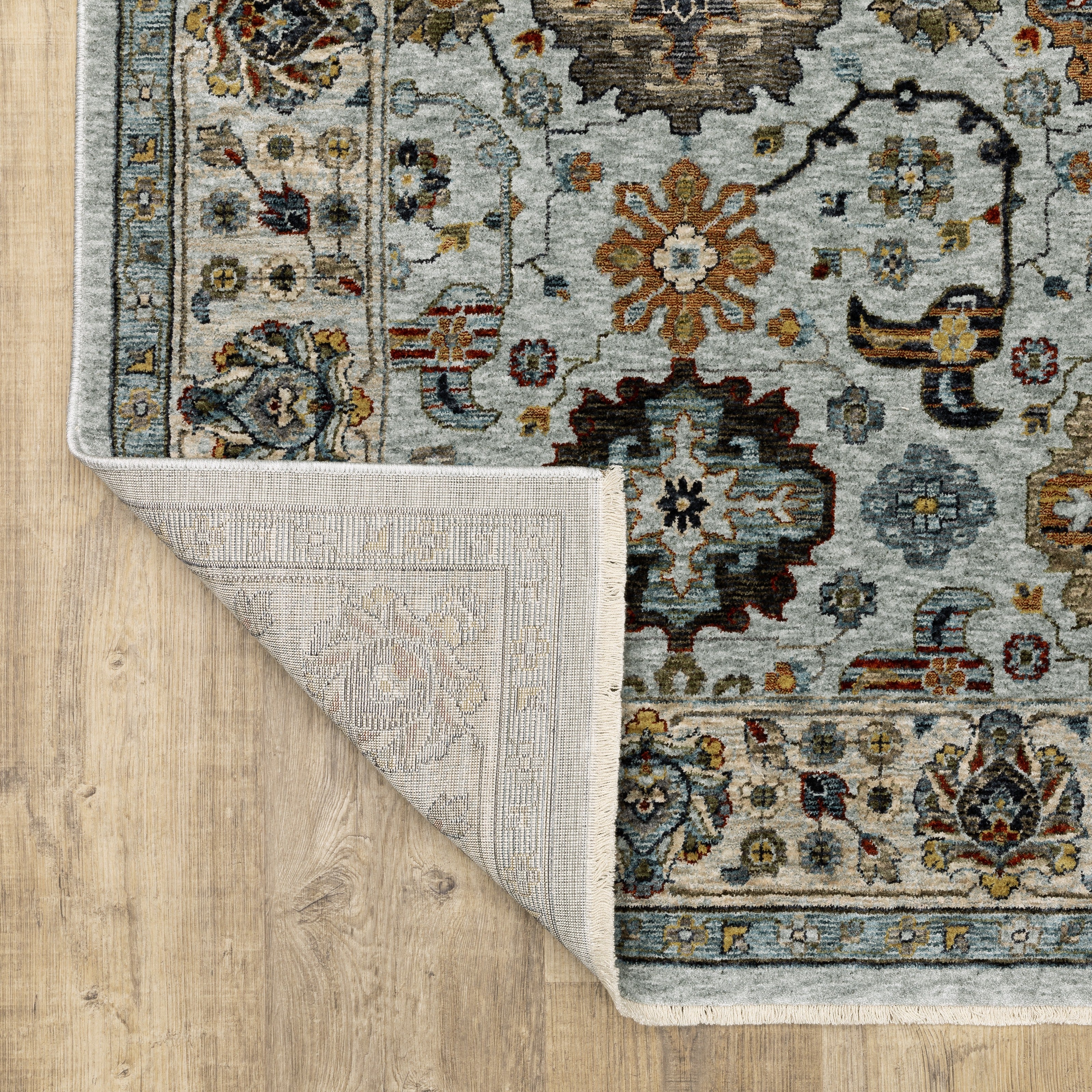 Aberdeen 561W1 Blue/ Beige Traditional Area Rug by Oriental Weavers