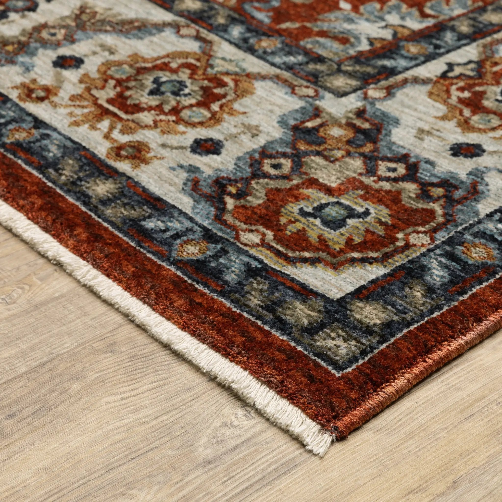Aberdeen 562R1 Red/ Ivory Area Rug by Oriental Weavers