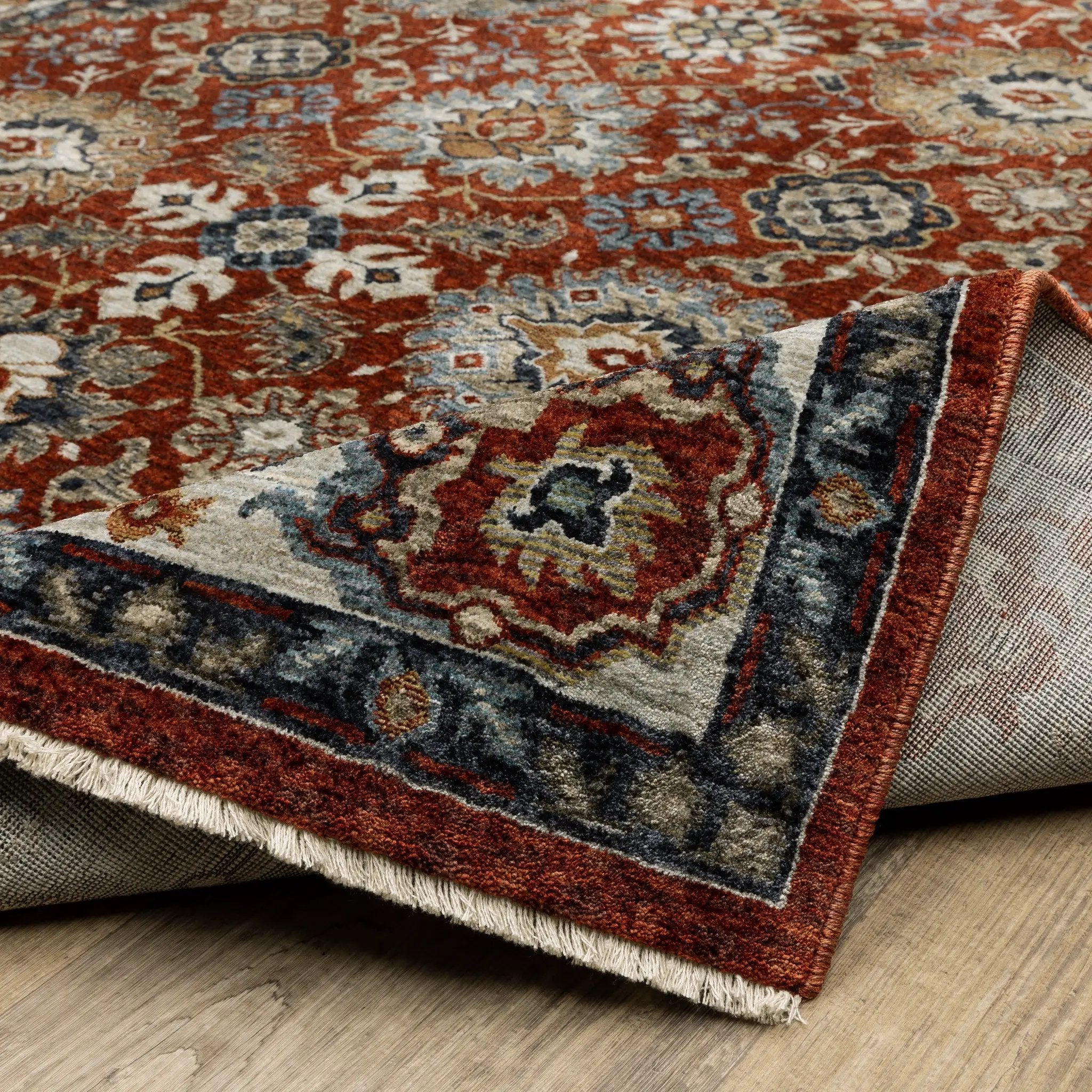 Aberdeen 562R1 Red/ Ivory Area Rug by Oriental Weavers