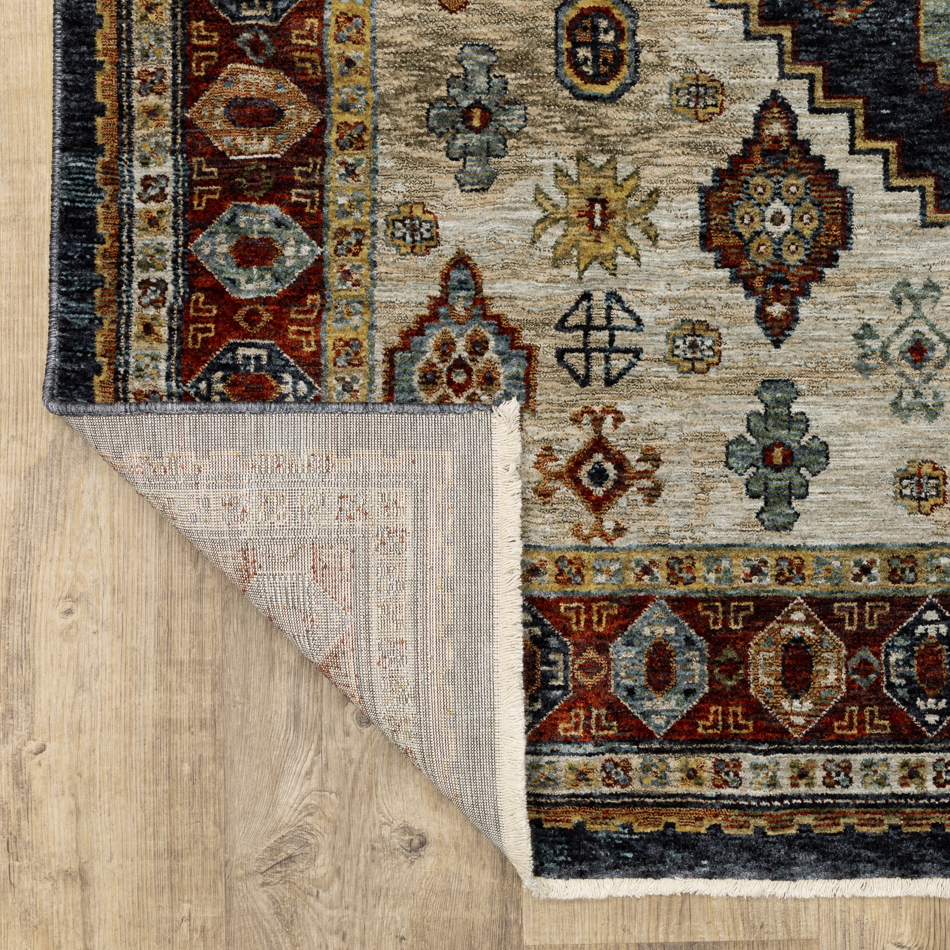 Aberdeen 005W1 Blue/ Multi Traditional Area Rug by Oriental Weavers