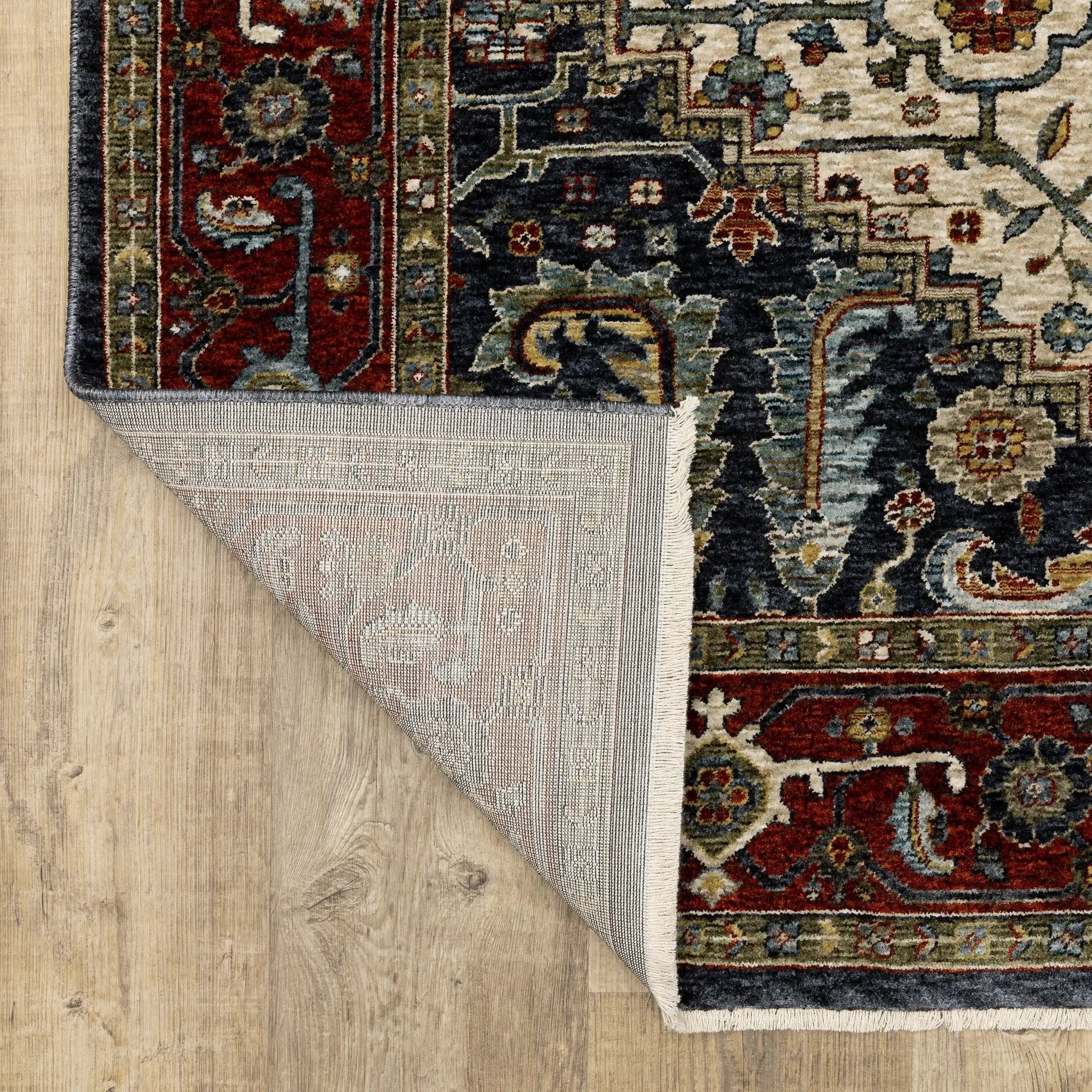 Aberdeen 752W1 Ivory/ Red Area Rug by Oriental Weavers