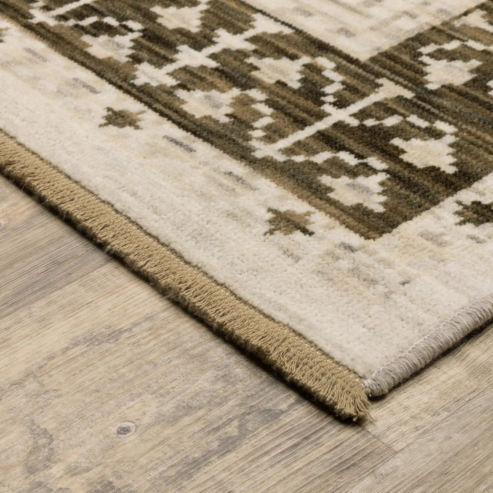 Acacia ACA02 Beige/ Brown Area Rug by Oriental Weavers