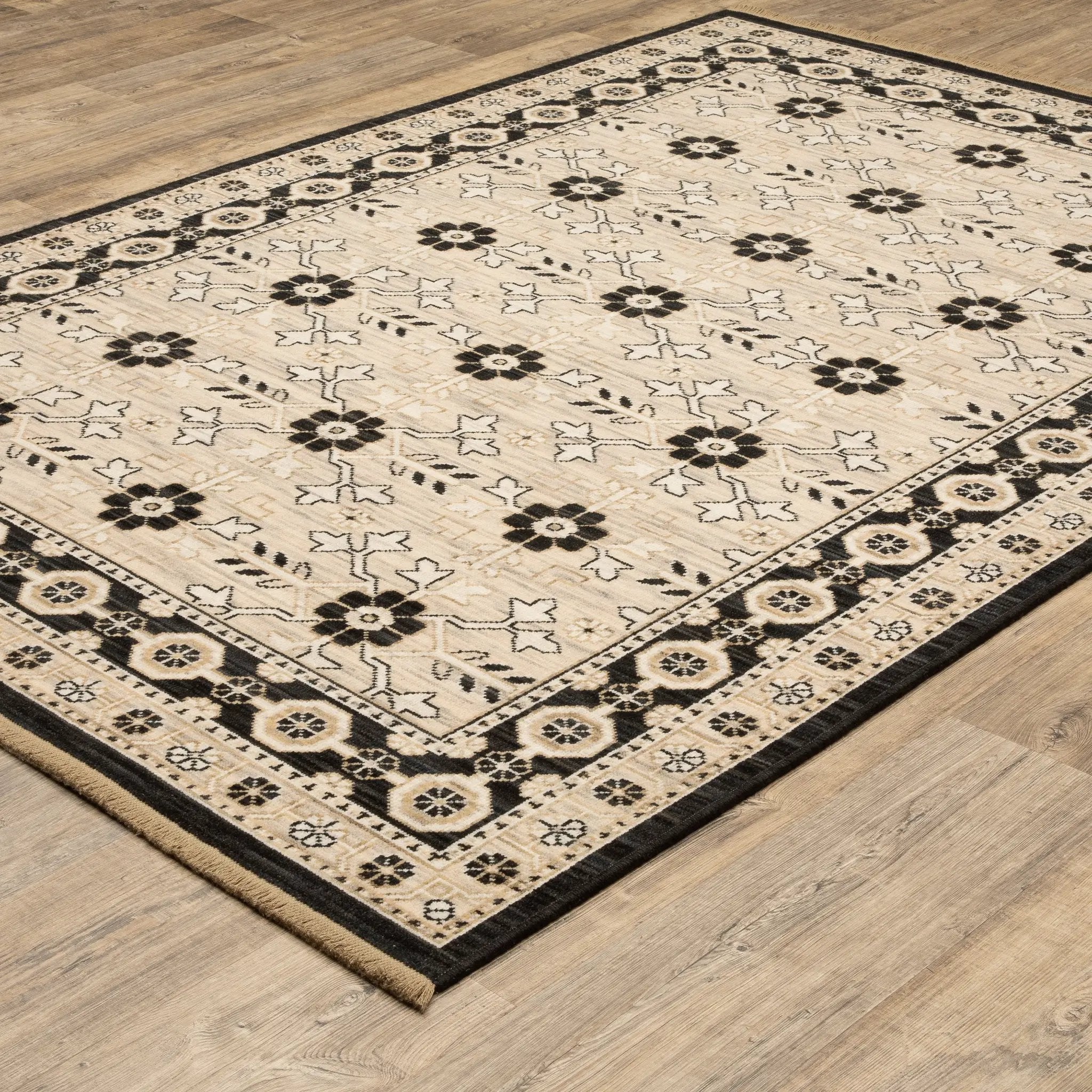 Acacia ACA09 Beige/ Black Area Rug by Oriental Weavers