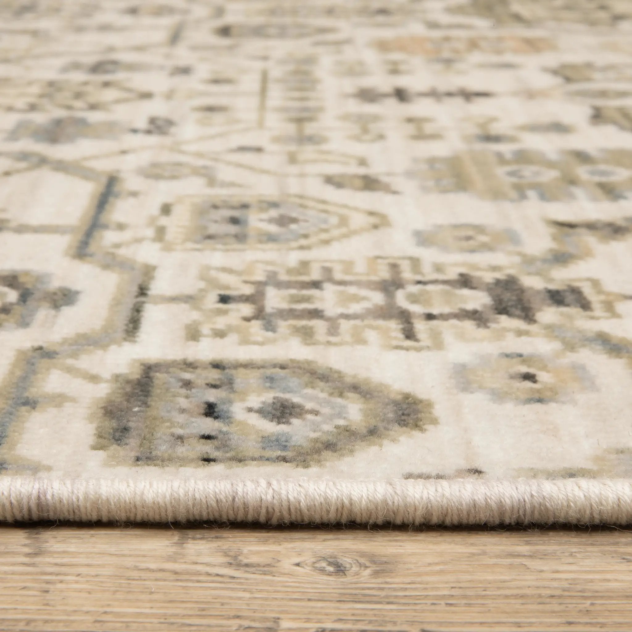 Acacia ACA16 Ivory/ Gold Area Rug by Oriental Weavers