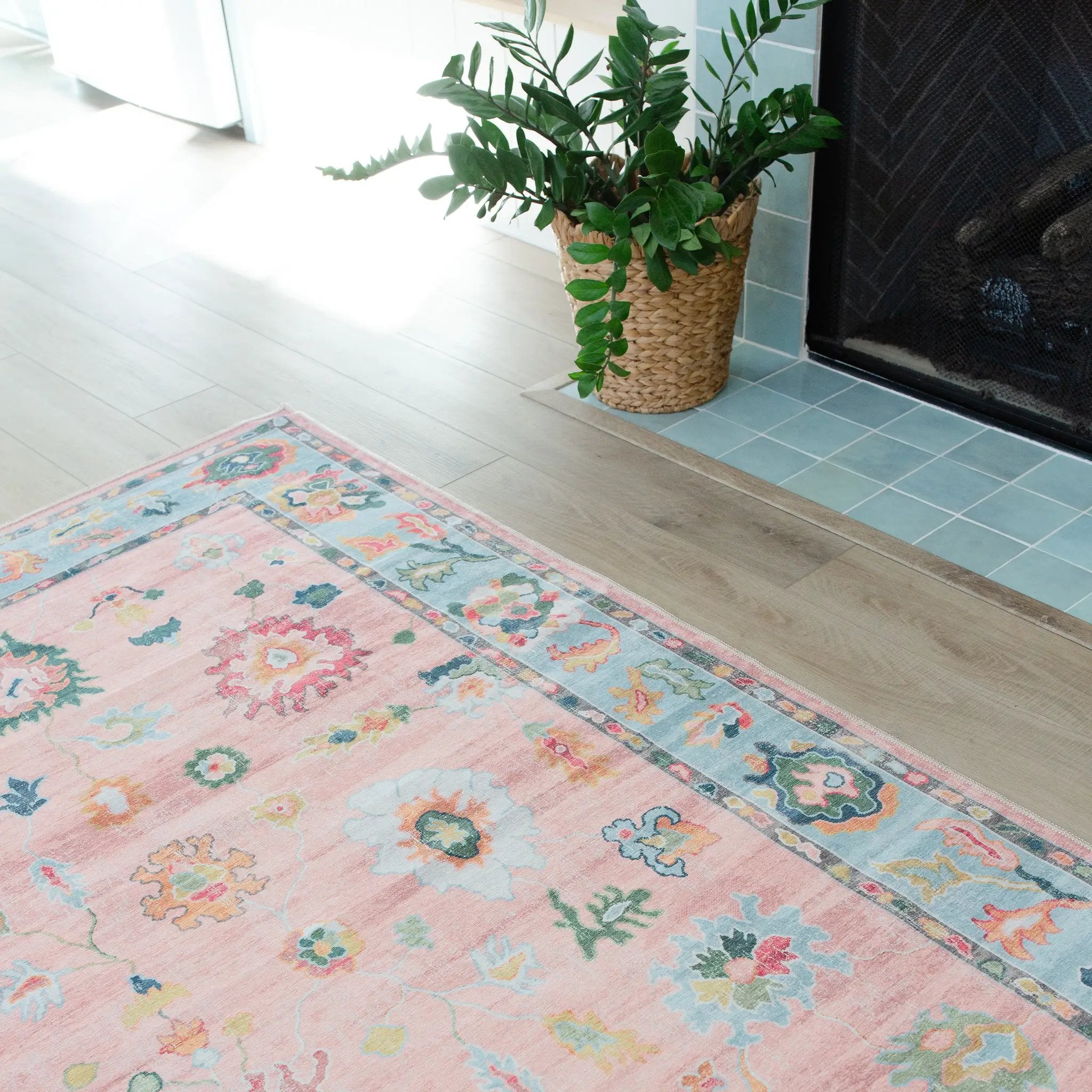Addison ADD01 Pink/ Blue Area Rug by Oriental Weavers