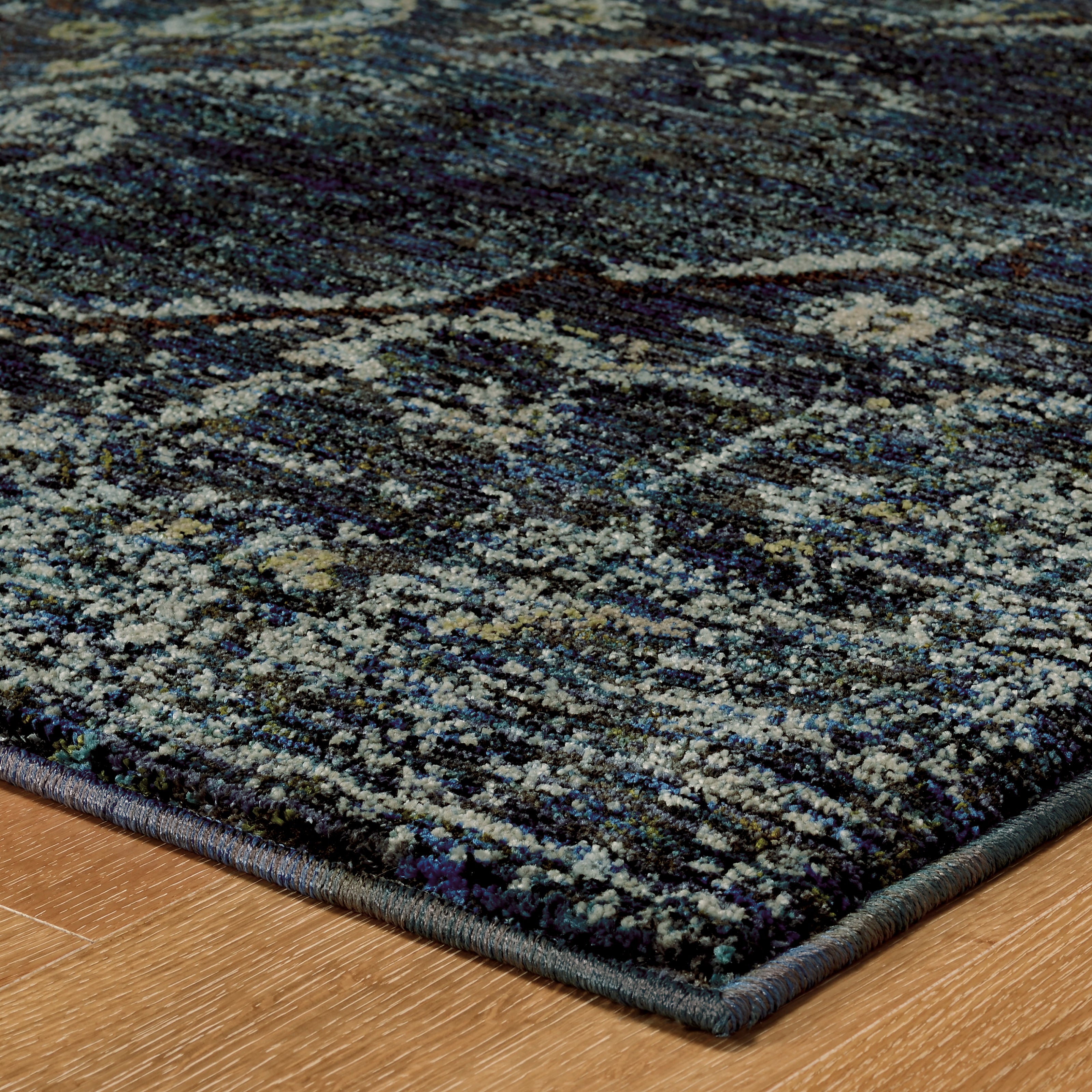 Andorra 7135F Blue/Light Blue Area Rug, blue light blue modern traditional area rug with vintage-style pattern and dense plush pile.