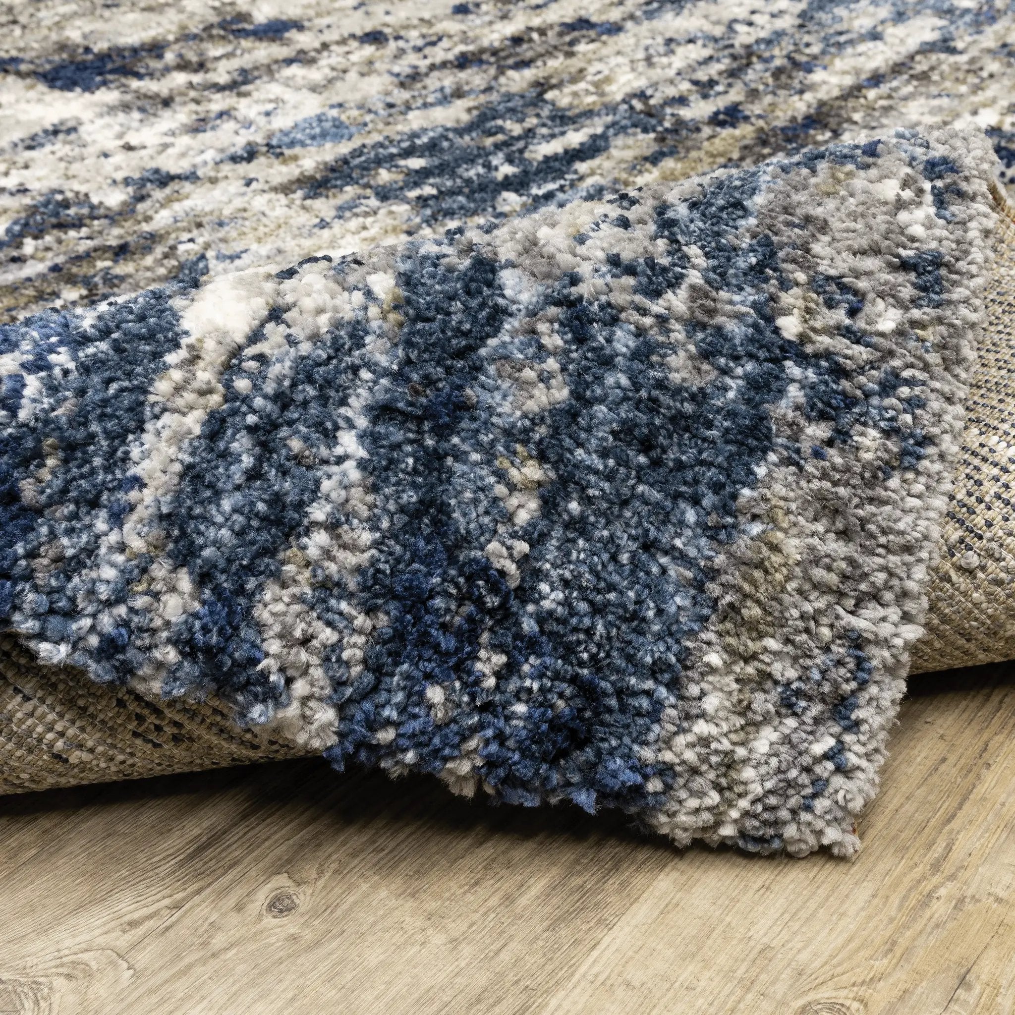 Aspen 2061L Grey/ Blue Area Rug by Oriental Weavers