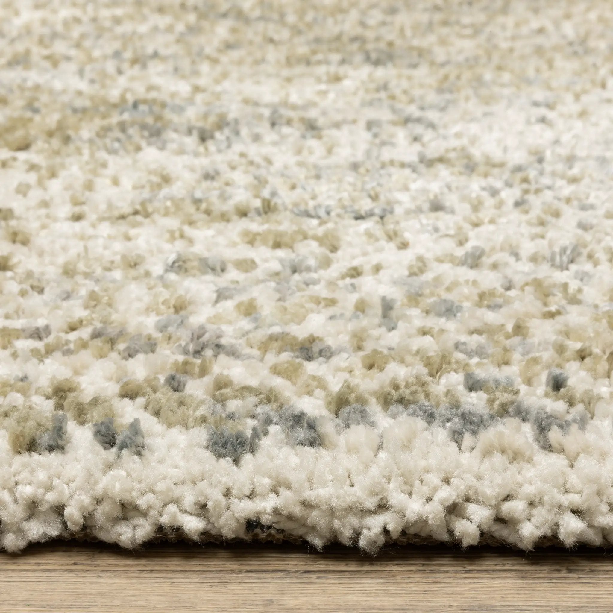 Aspen 3154E Ivory/ Gold Area Rug by Oriental Weavers