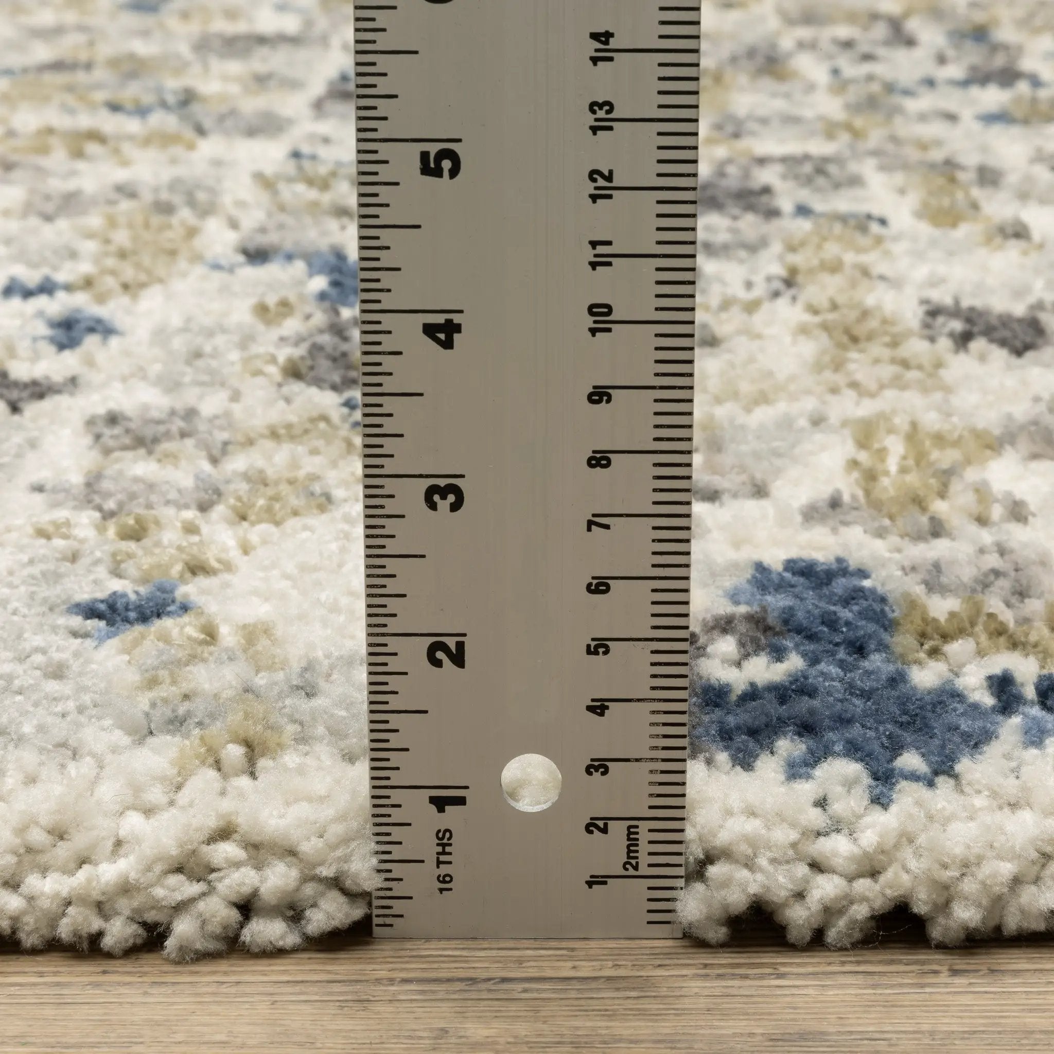 Aspen 3514A Ivory/ Blue Area Rug by Oriental Weavers