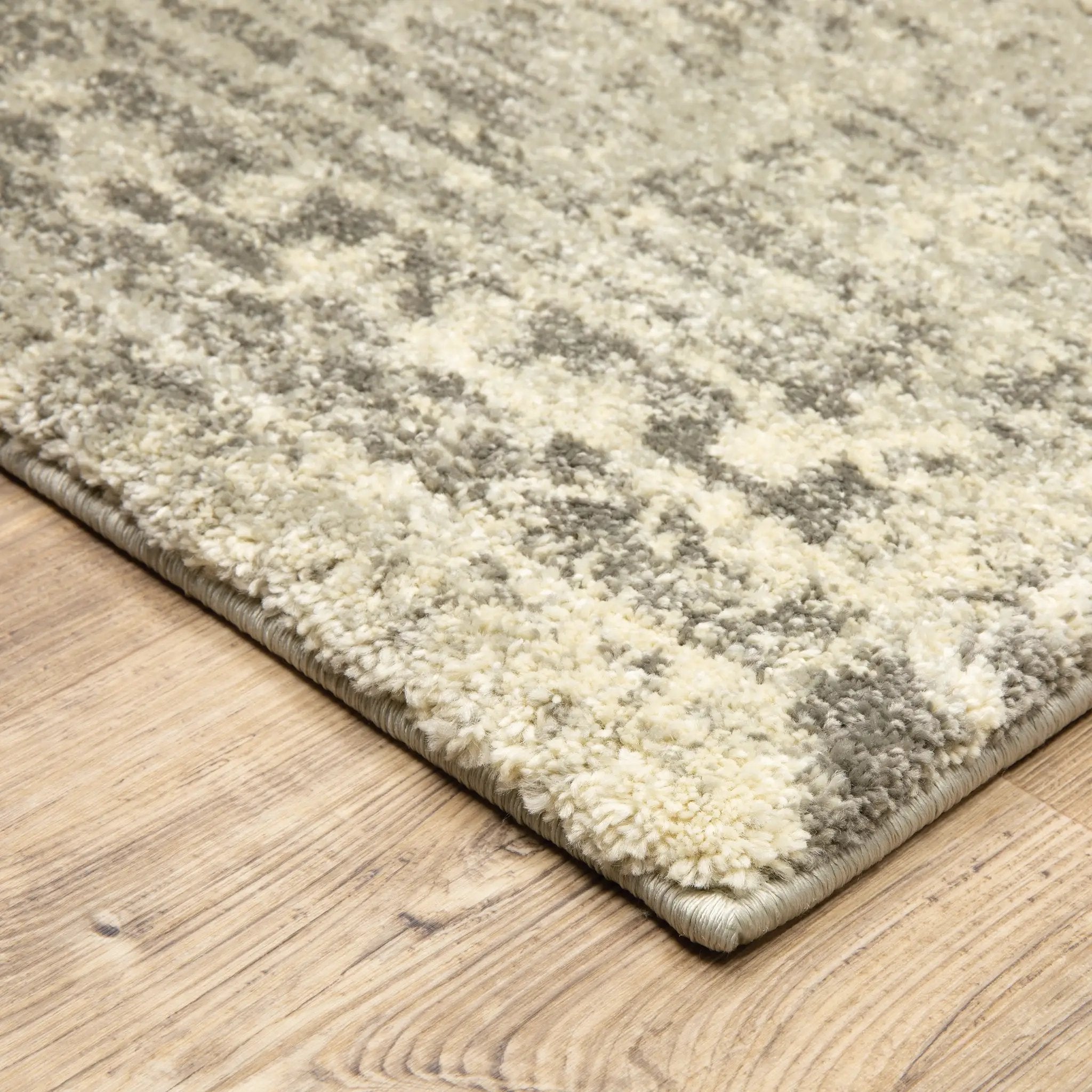 Astor 1806Q Beige/ Grey Area Rug by Oriental Weavers