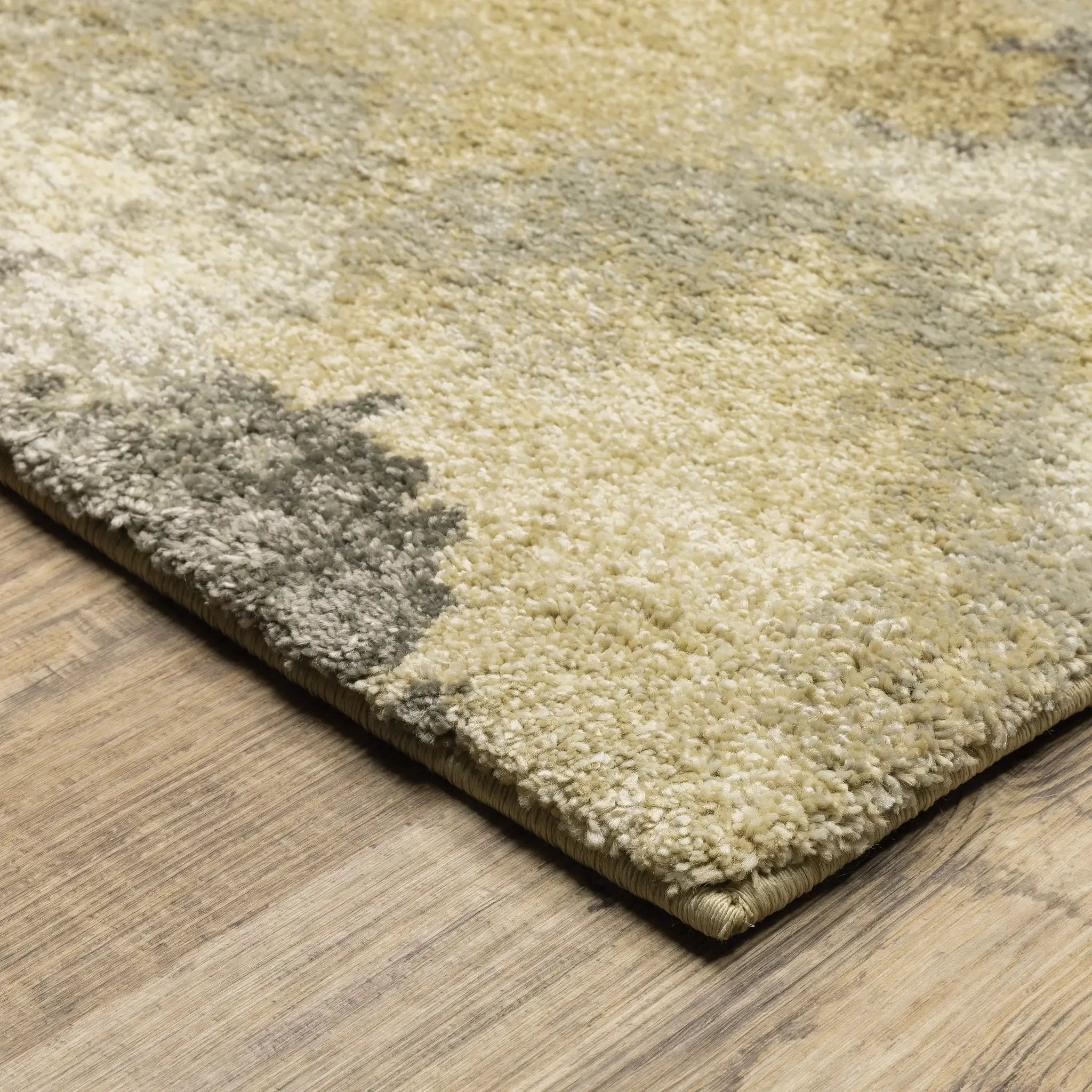 Astor 2268Z Beige/ Gold Area Rug by Oriental Weavers