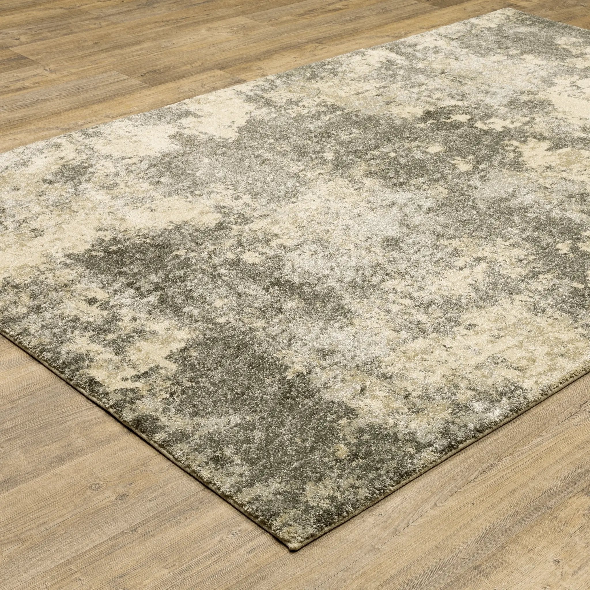 Astor 7150D Grey/ Beige Area Rug by Oriental Weavers