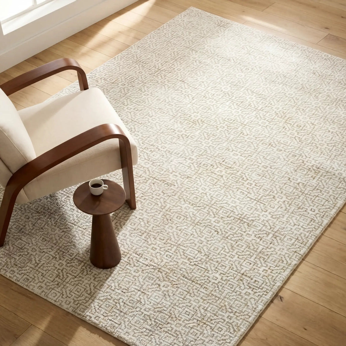 Atlas 3721G Ivory/ Beige Area Rug by Oriental Weavers