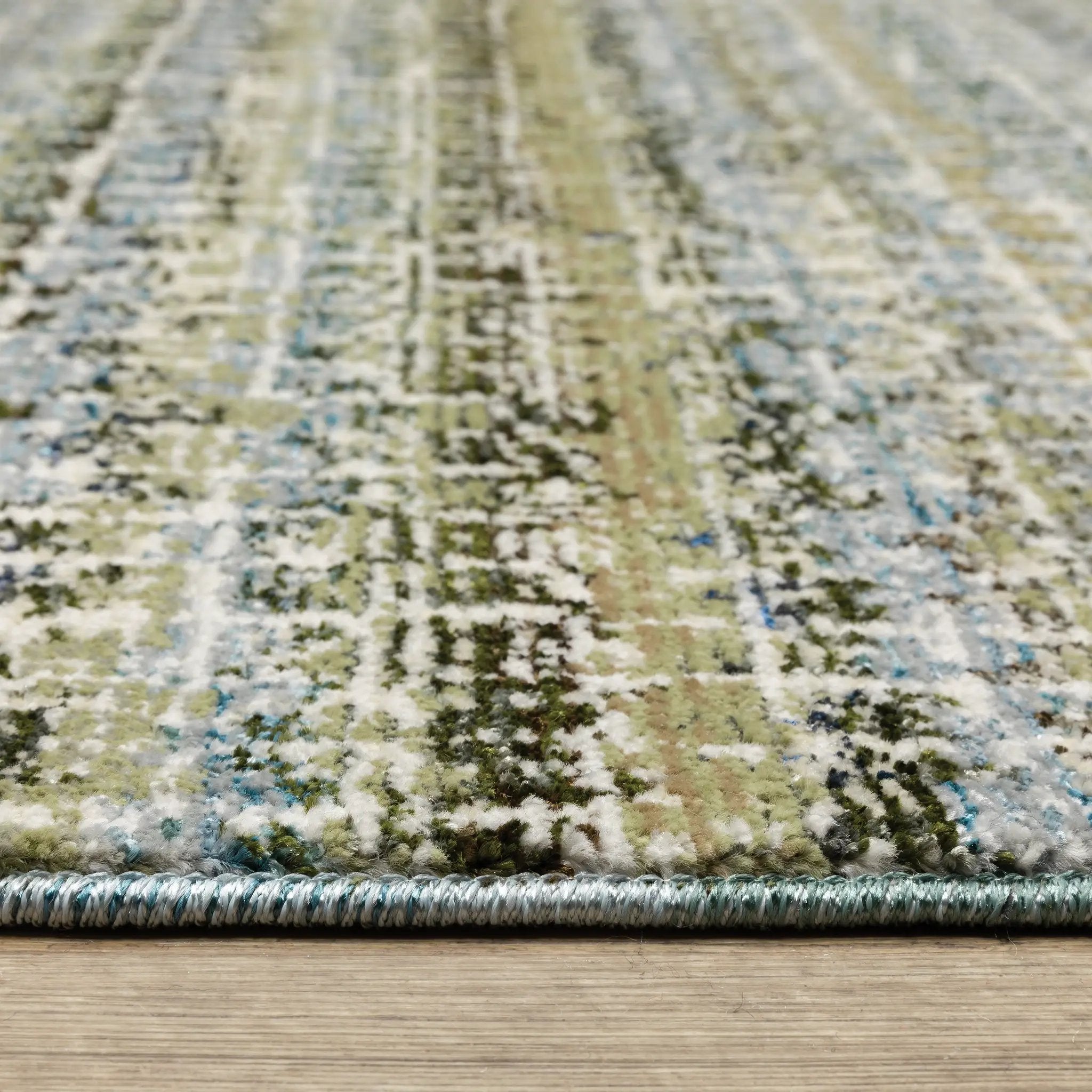 Atlas 747B0 Blue/ Green Area Rug by Oriental Weavers