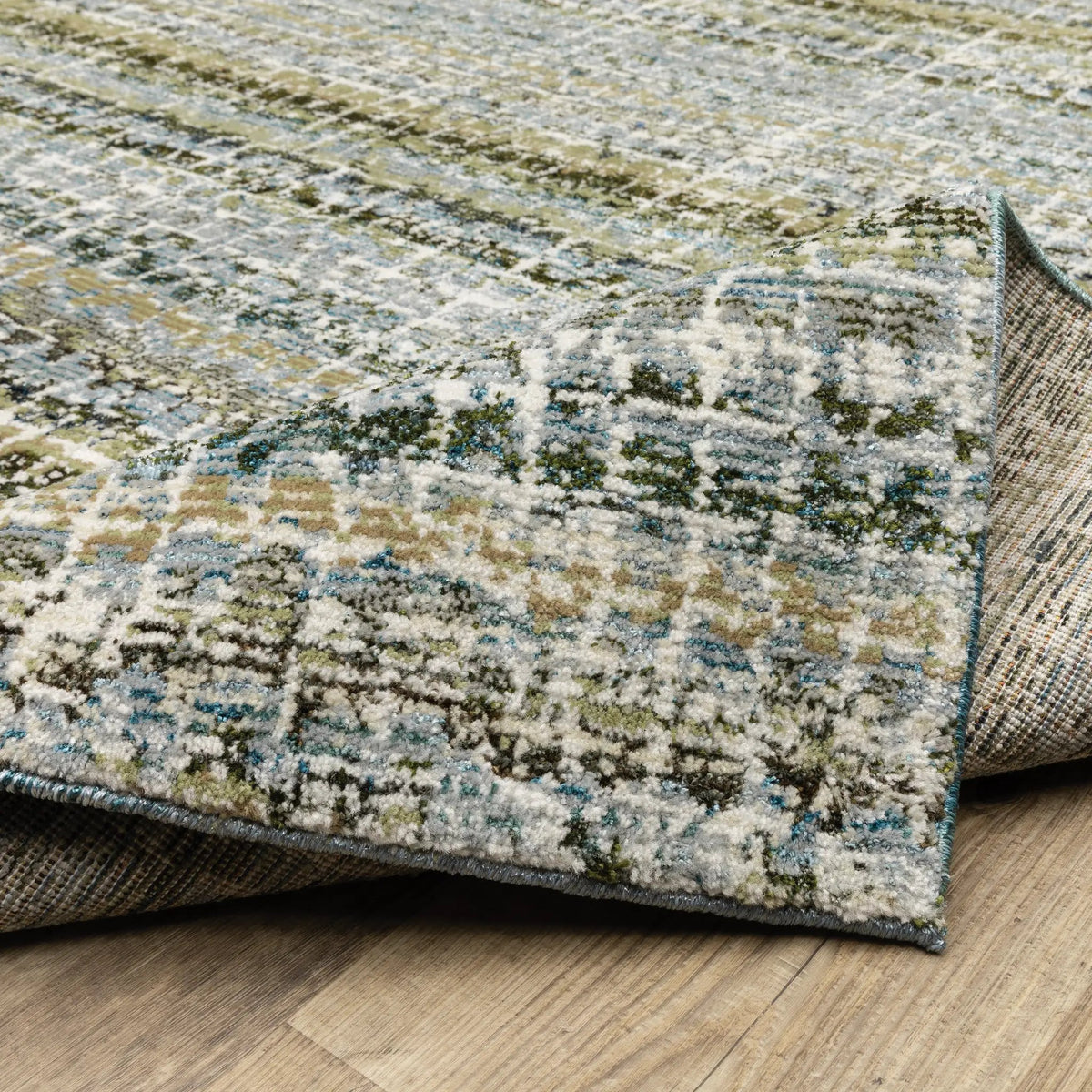 Atlas 747B0 Blue/ Green Area Rug by Oriental Weavers