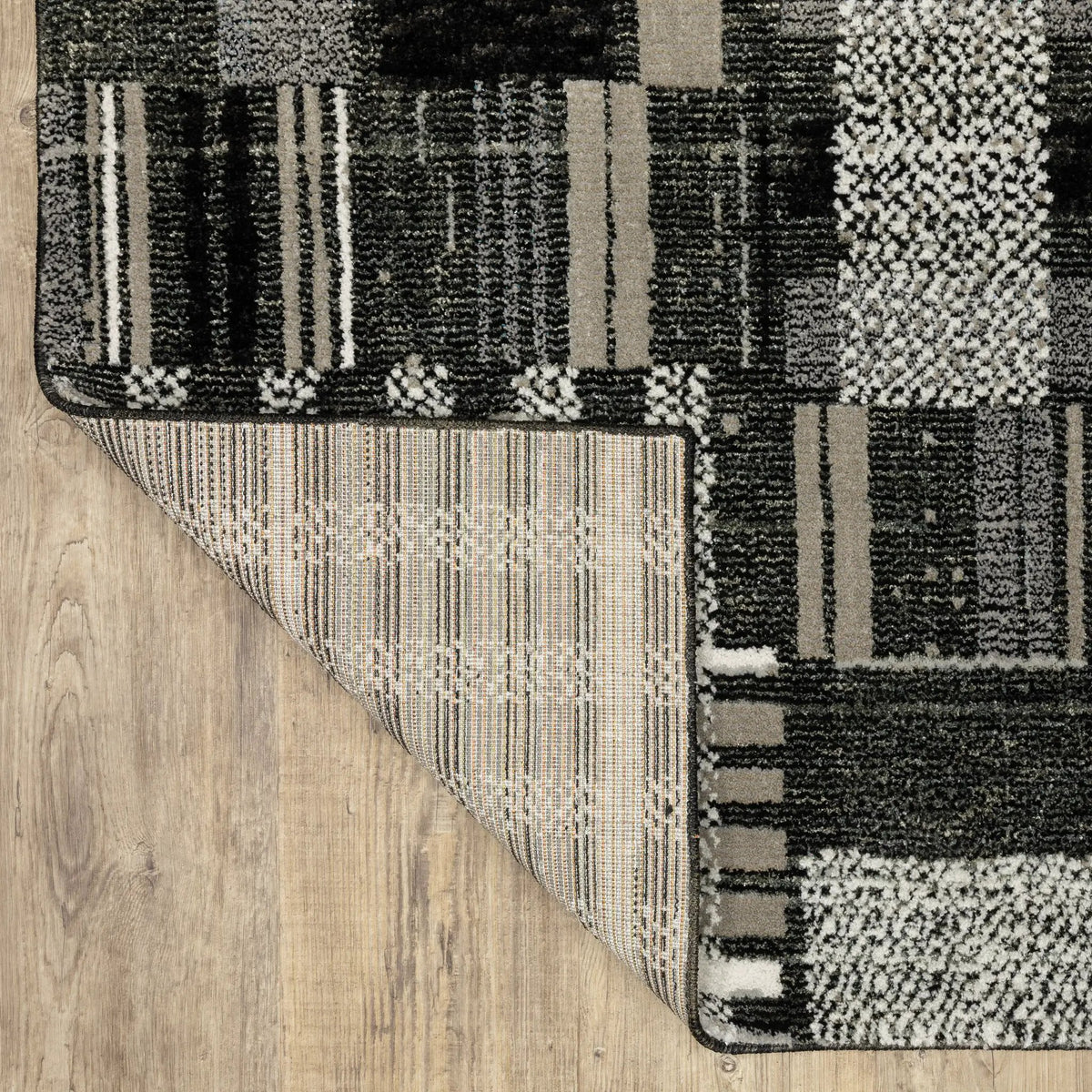 Atlas 752C0 Black/ Grey Area Rug by Oriental Weavers