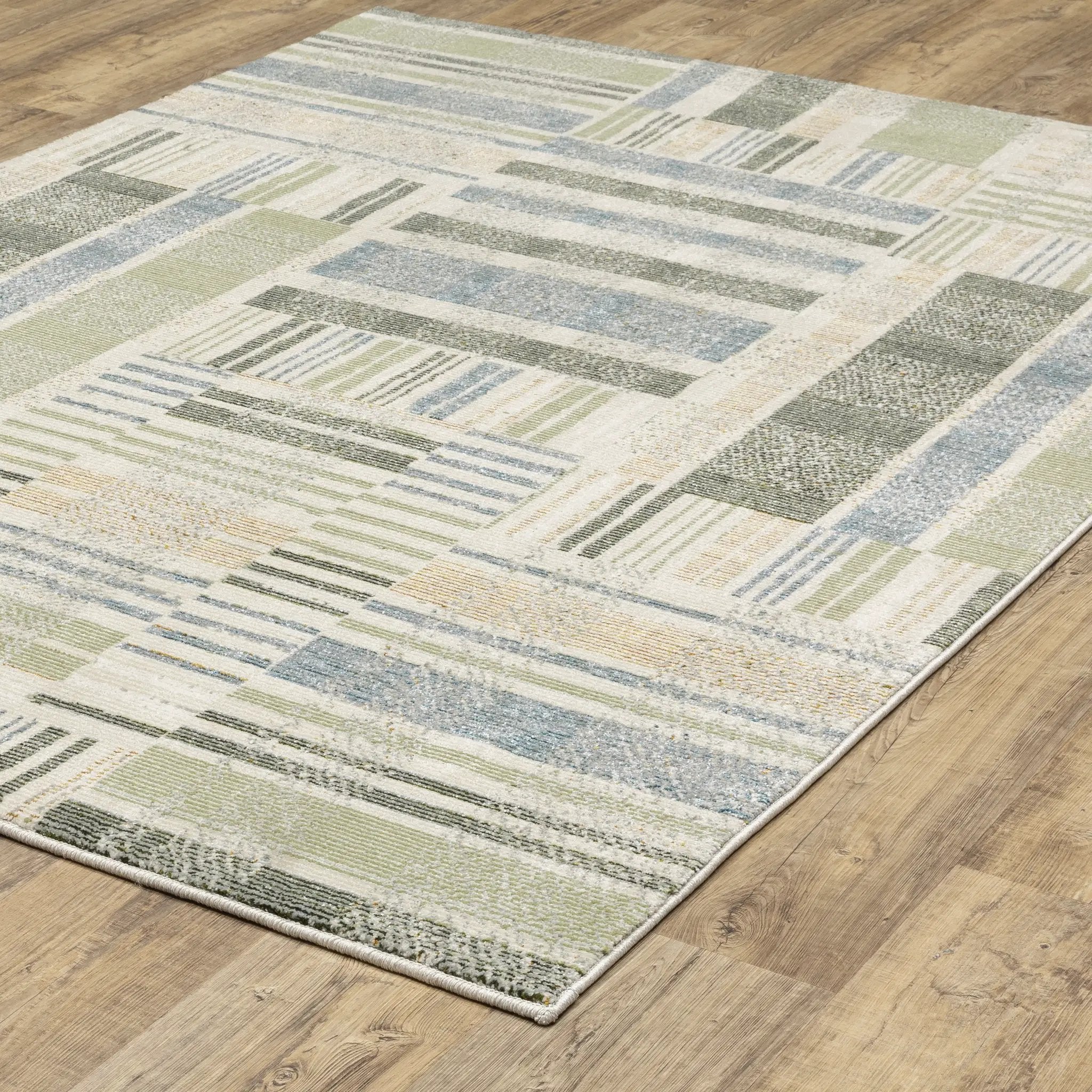 Atlas 752E0 Blue/ Green Area Rug by Oriental Weavers