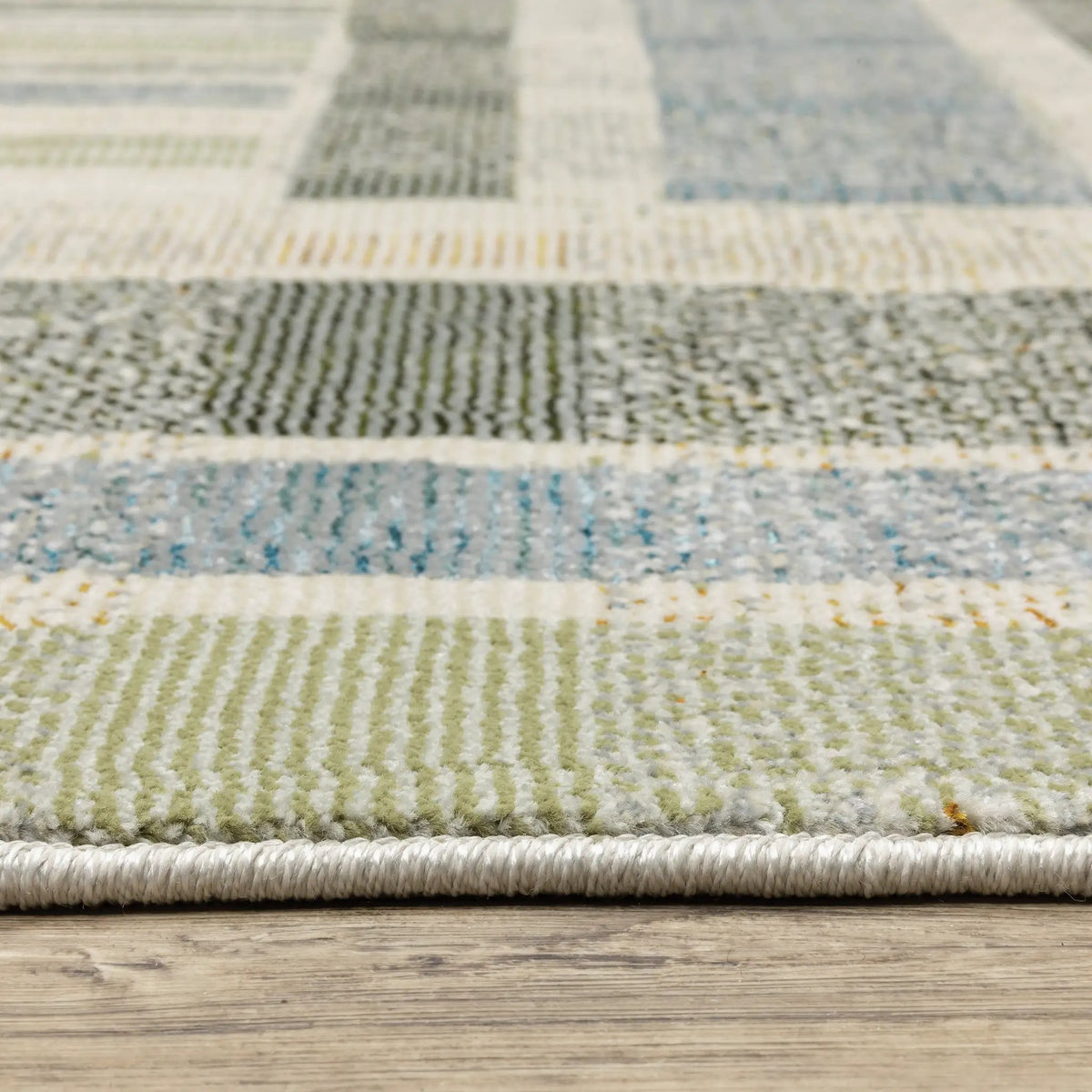 Atlas 752E0 Blue/ Green Area Rug by Oriental Weavers