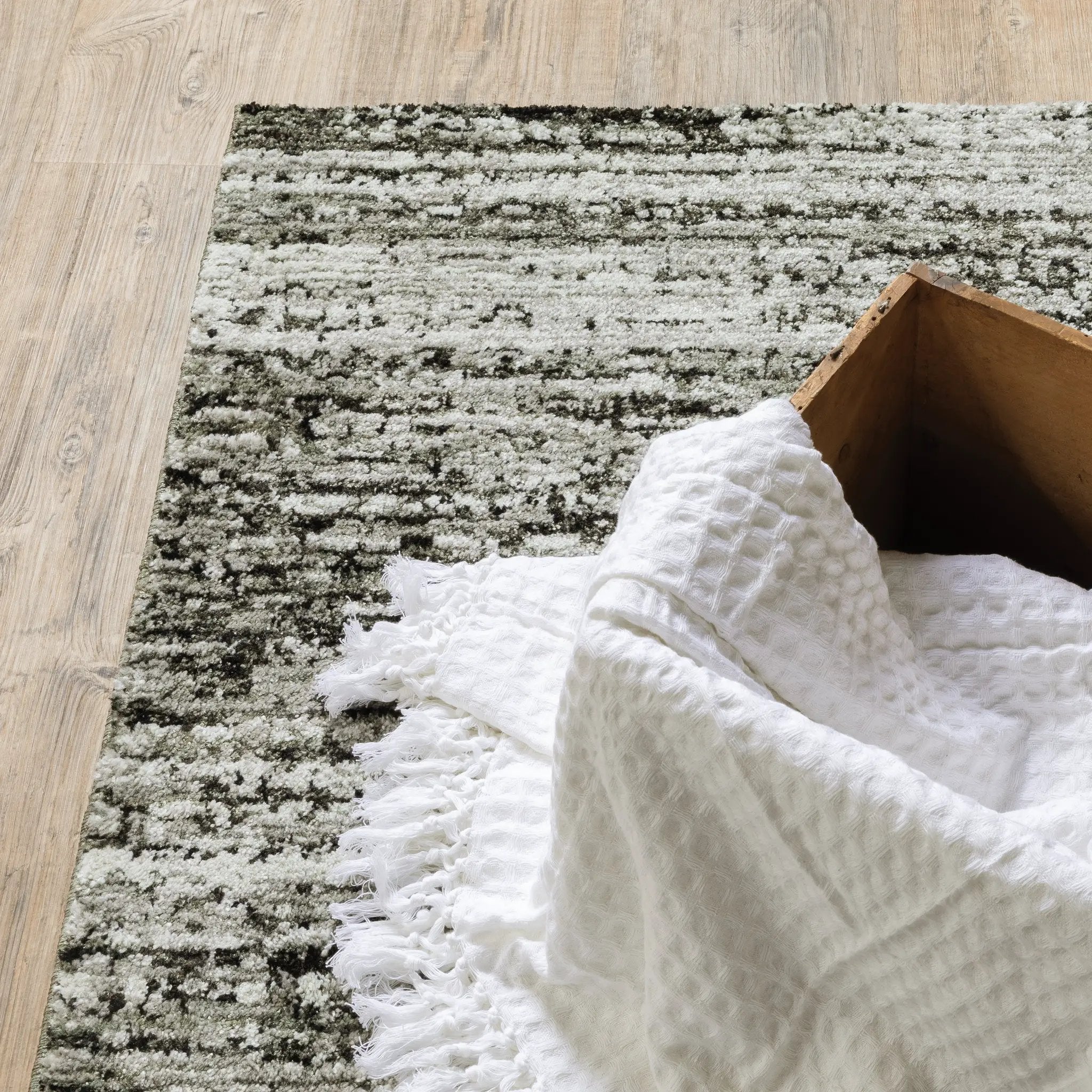 Atlas 8037G Ash/ Charcoal Area Rug by Oriental Weavers