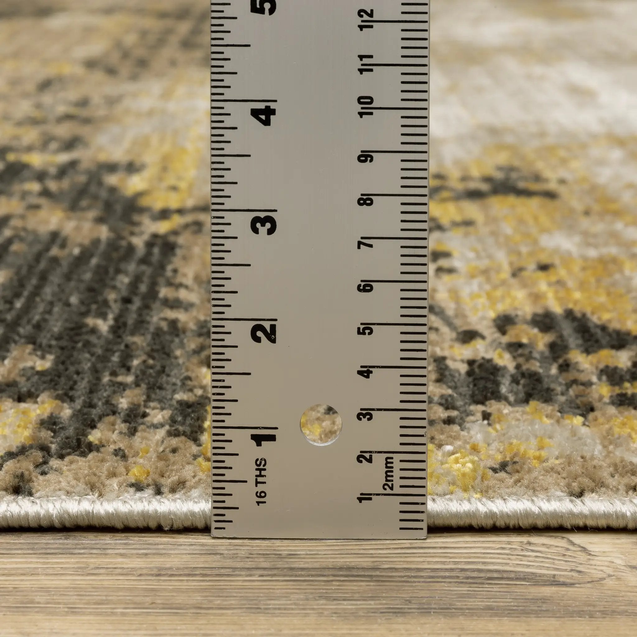 Bauer 2061X Gold/ Black Area Rug by Oriental Weavers