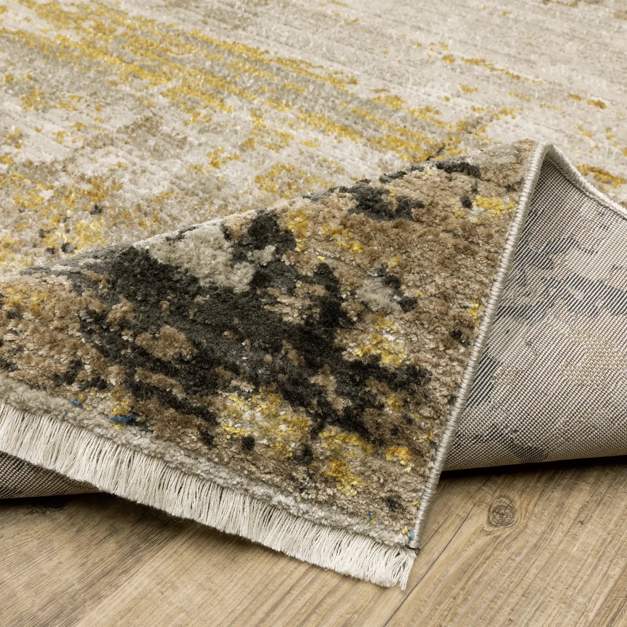 Bauer 2061X Gold/ Black Area Rug by Oriental Weavers