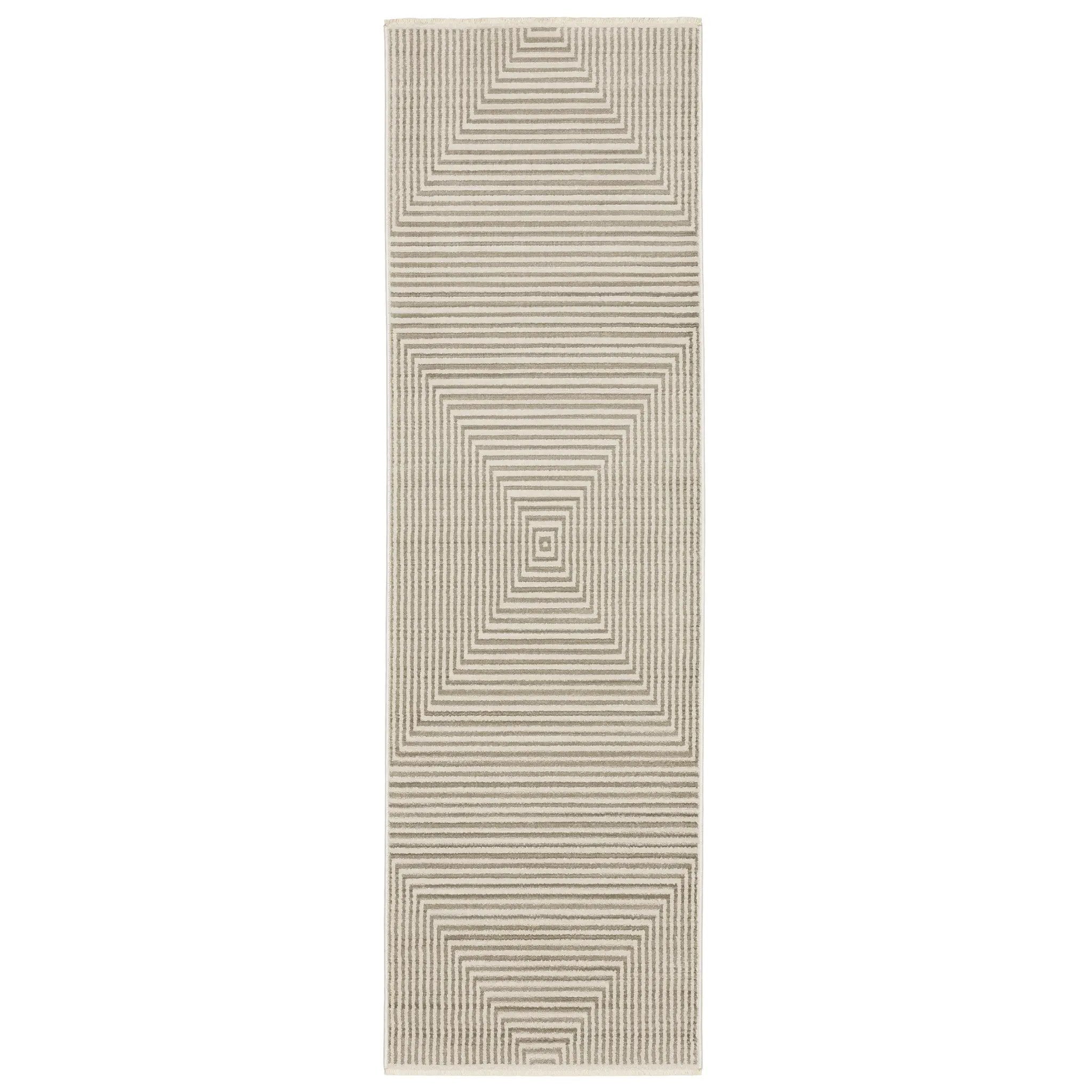 Bauer 4150E Beige/ Ivory Area Rug by Oriental Weavers