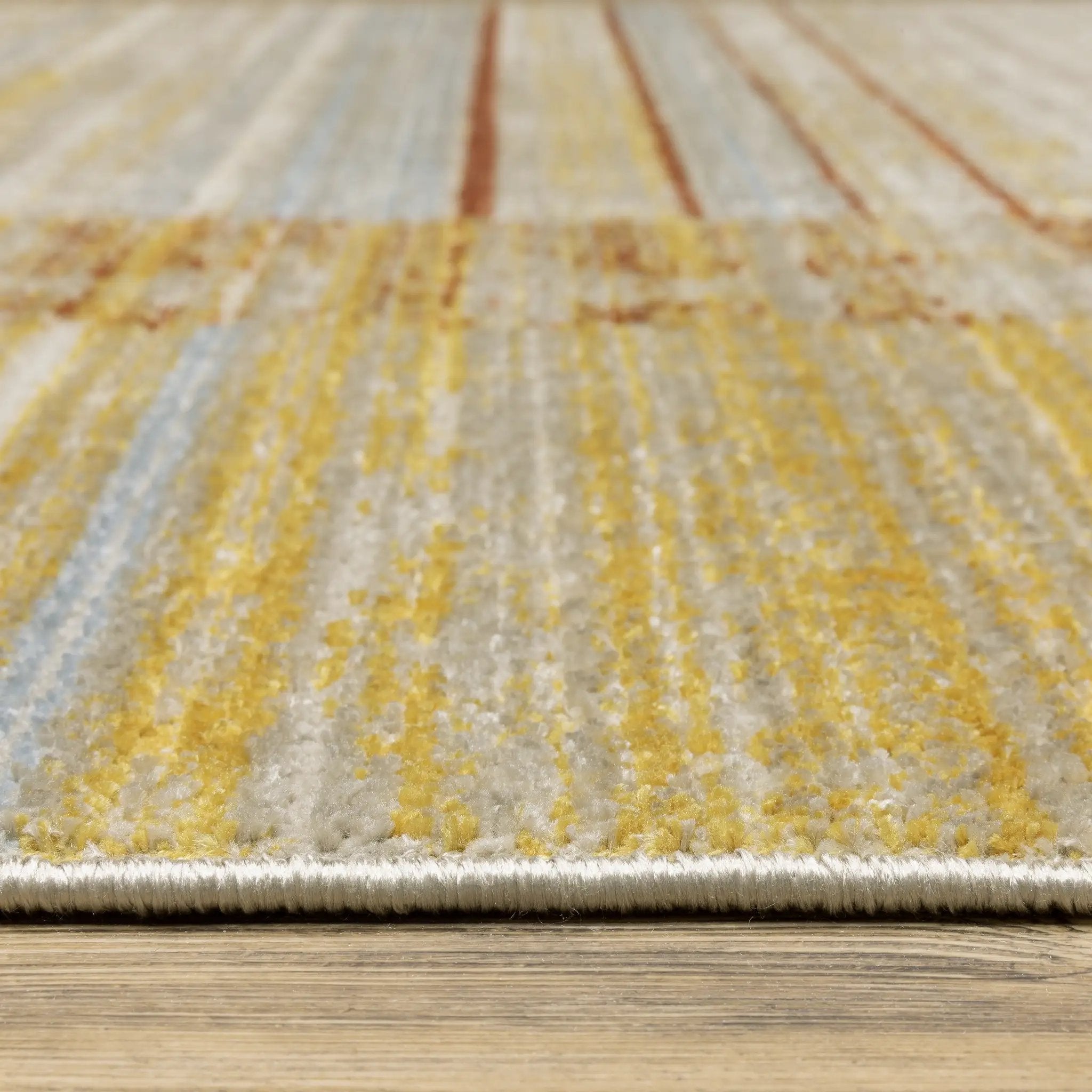 Bauer 090R2 Rust/ Gold Area Rug by Oriental Weavers