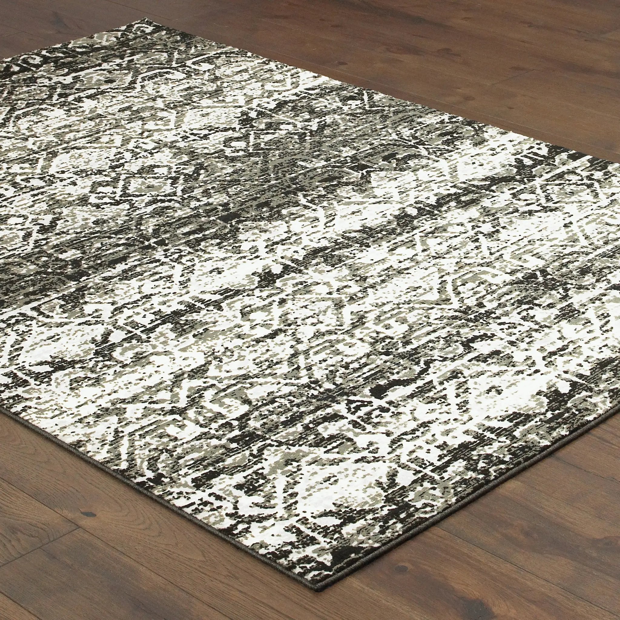 Bowen 042H2 Grey/ Ivory Area Rug by Oriental Weavers