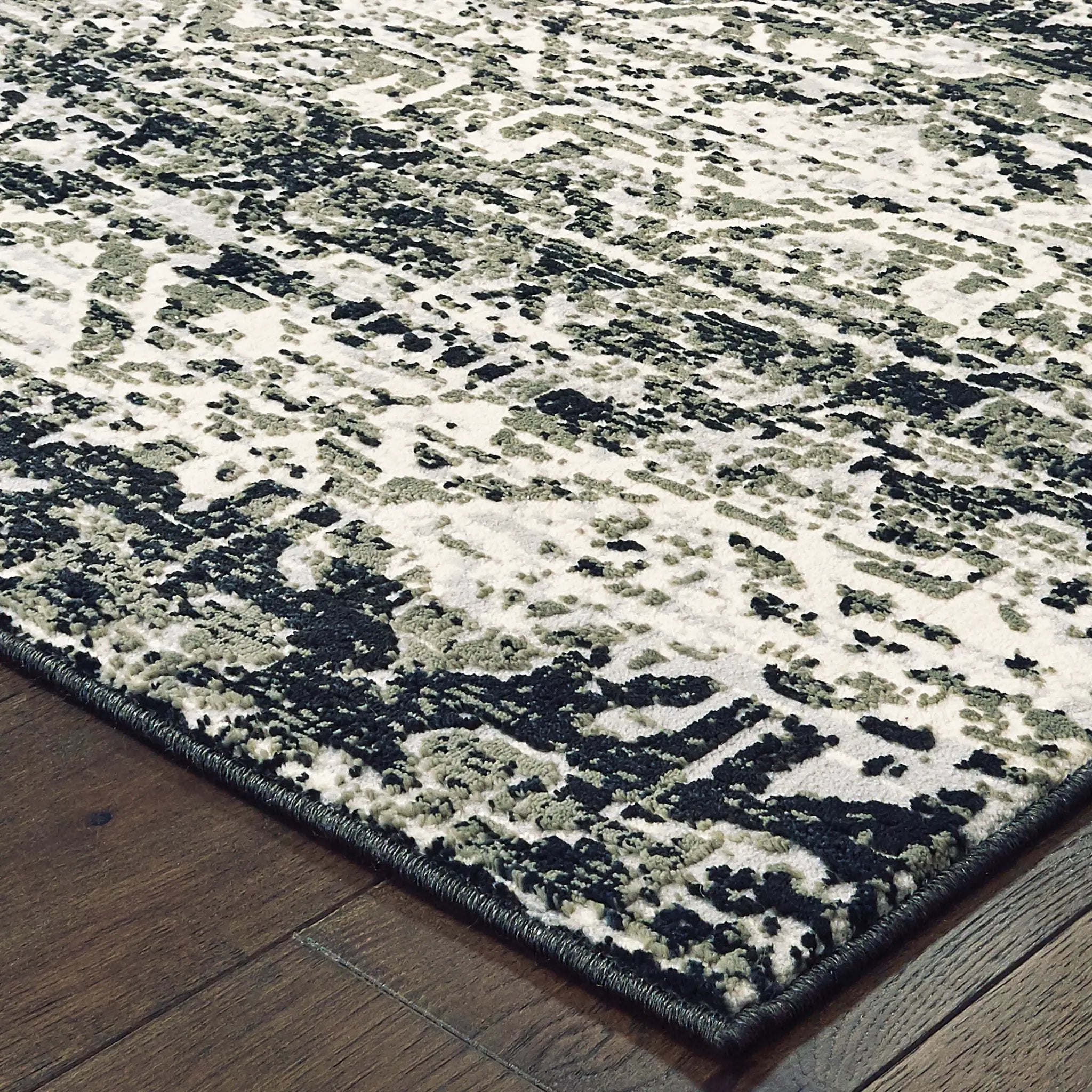Bowen 042H2 Grey/ Ivory Area Rug by Oriental Weavers
