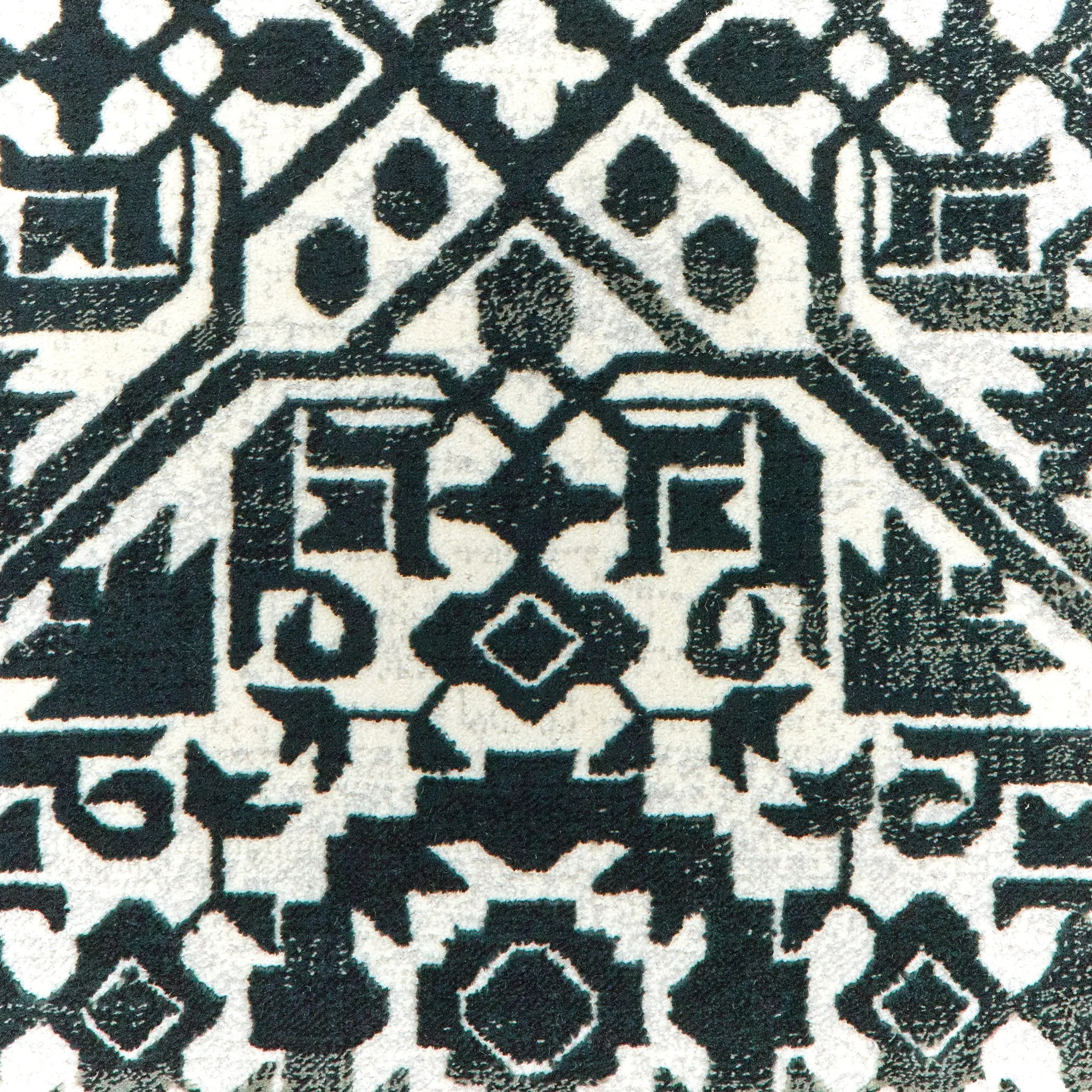 Bowen 5506E Navy/ Ivory Area Rug by Oriental Weavers