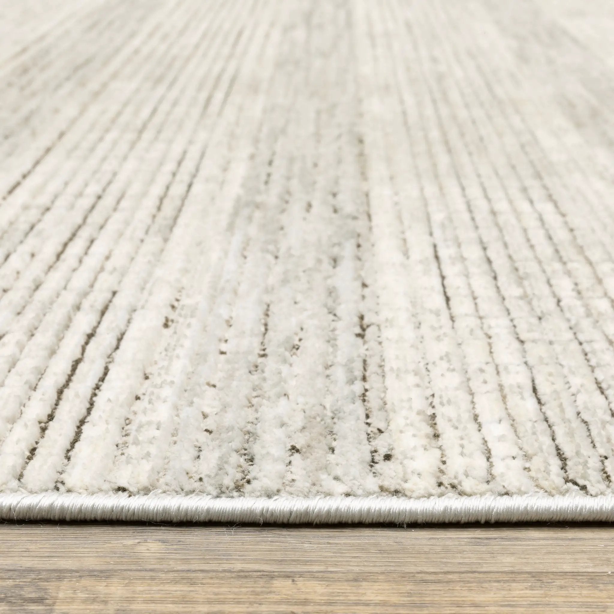 Branigan BRG03 Ivory / Brown Area Rug by Oriental Weavers