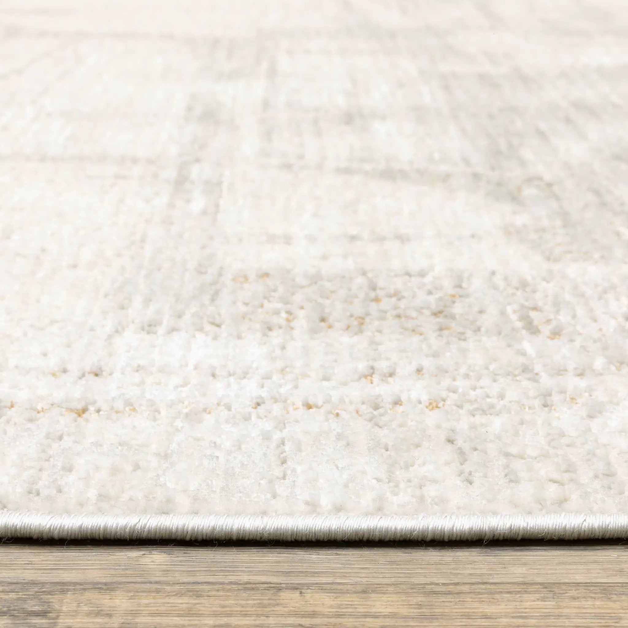 Branigan BRG04 Ivory / Gold Area Rug by Oriental Weavers